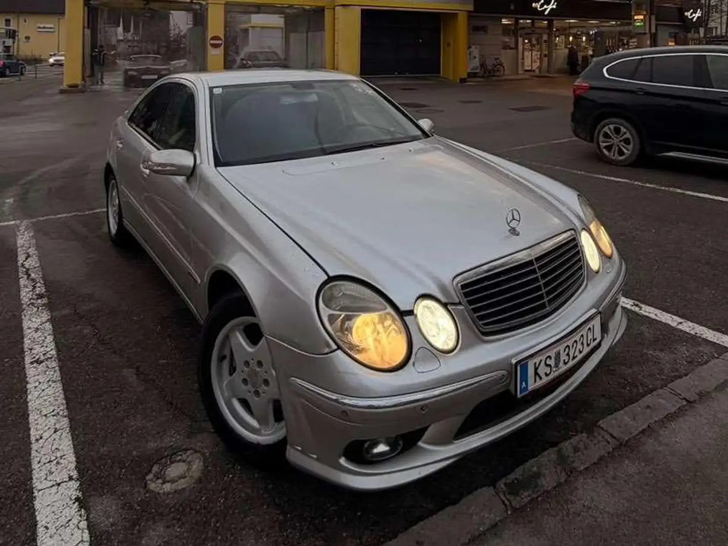 Mercedes-Benz E 220 E 220 -Elegance CDI Aut. Silber - 1
