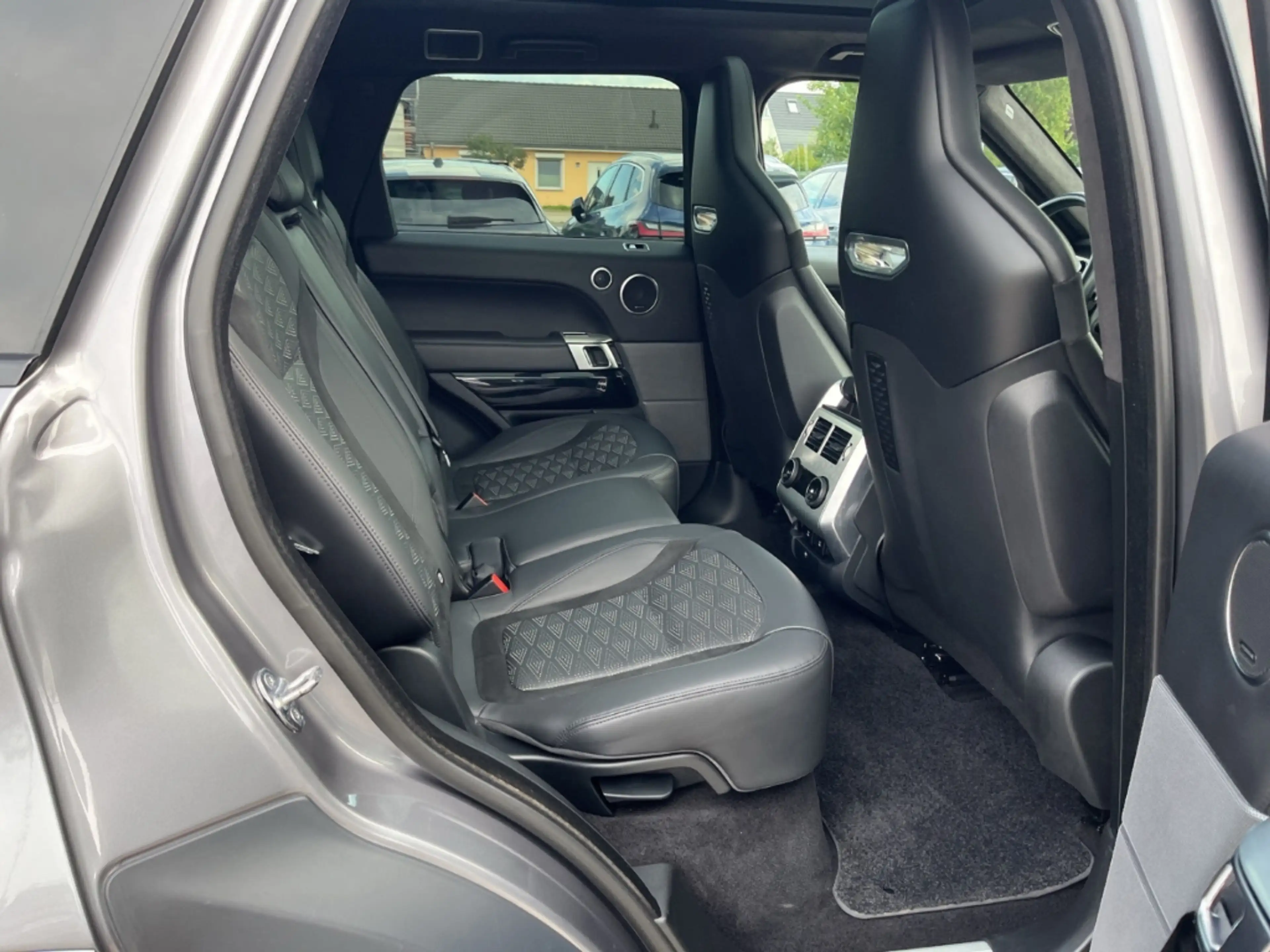 Land Rover Range Rover Sport 5.0 V8 SVR — photo 8