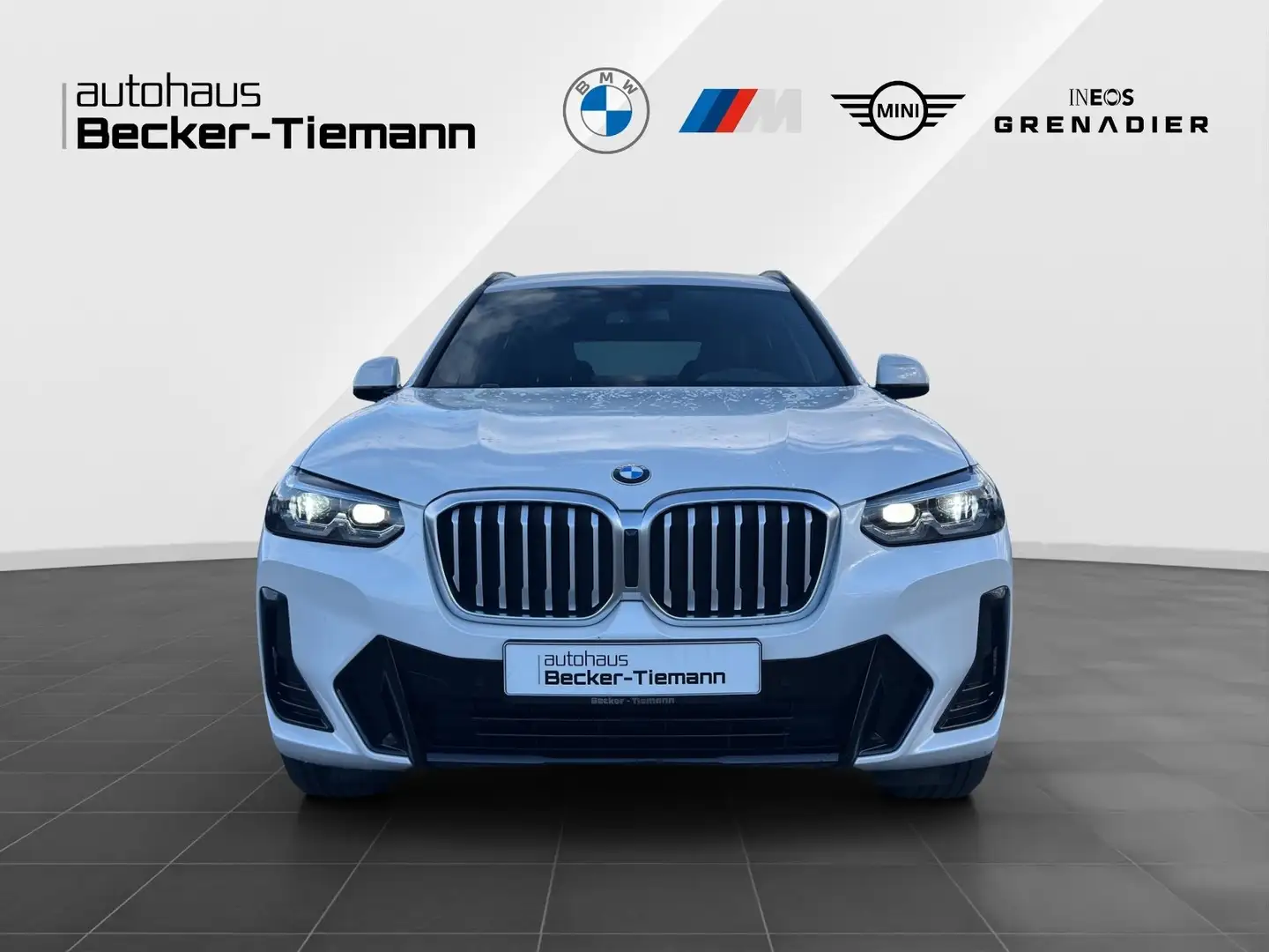 BMW X3 xDrive30i M Sport/LivePro/CarPlay/Driving/Parking/ Weiß - 2