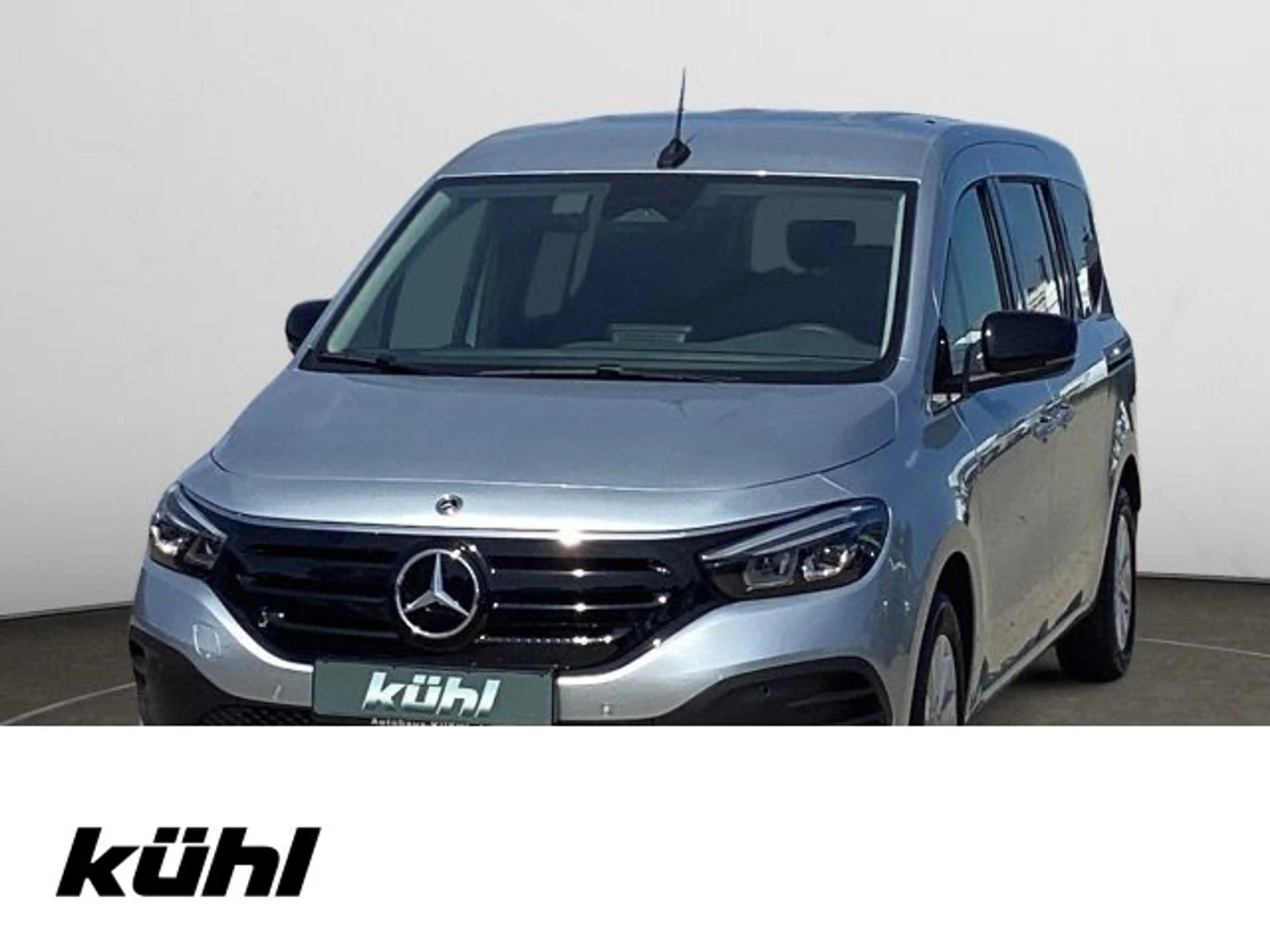 Mercedes-Benz EQT 200 lang Premium Plus Navi,AHK,LM16,