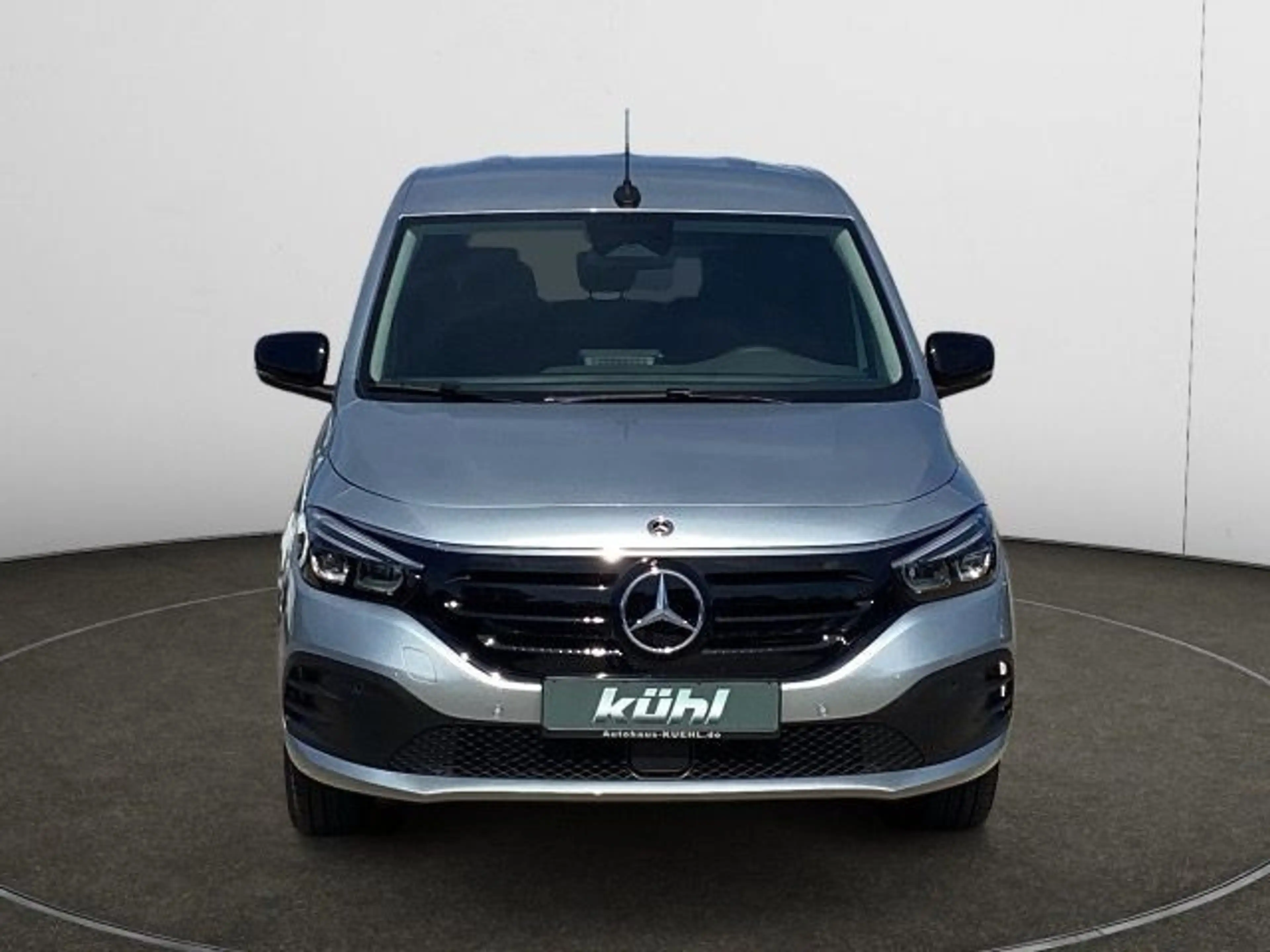 Mercedes-Benz EQT 200 lang Premium Plus Navi,AHK,LM16, — photo 9