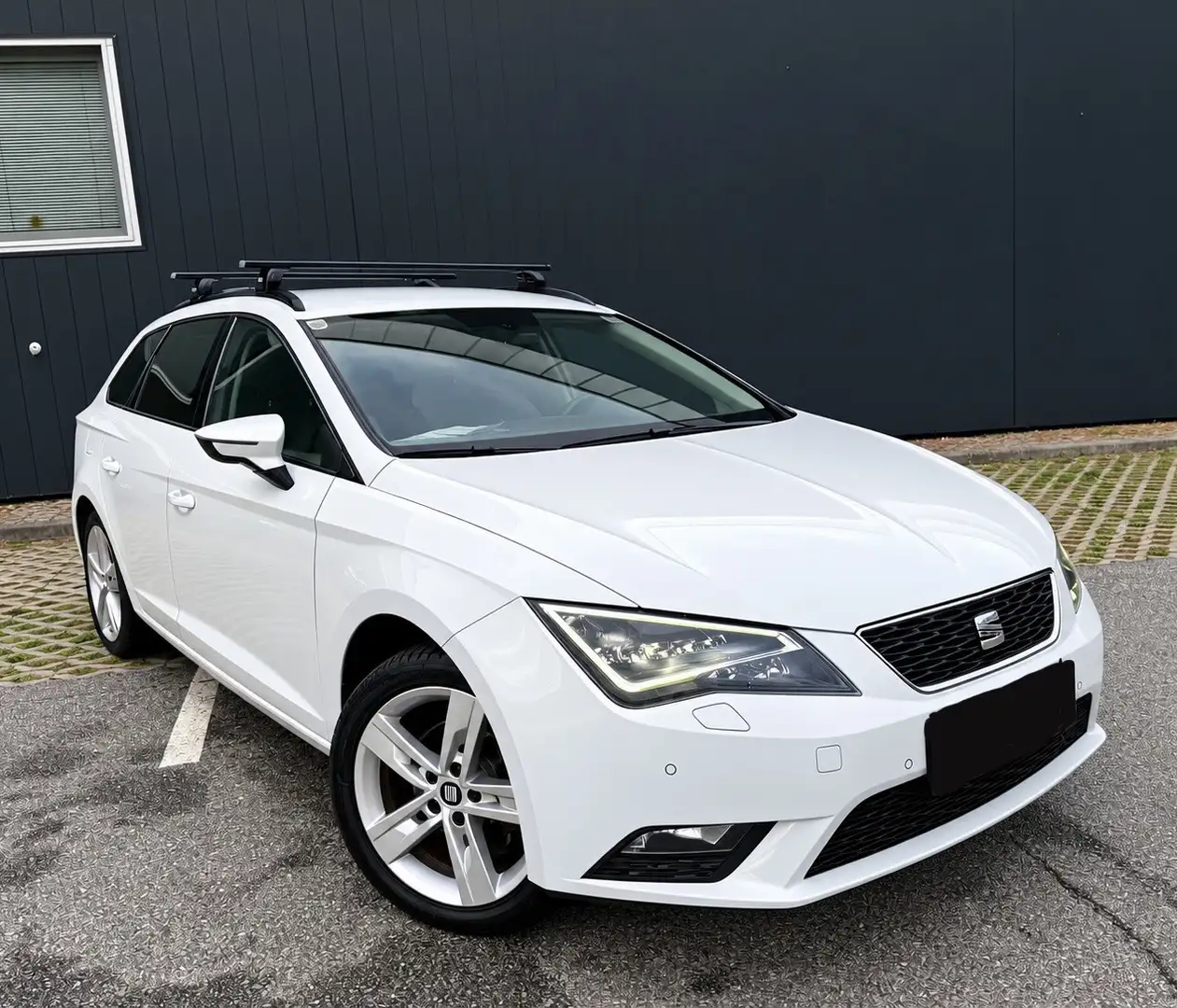SEAT Leon ST 1.6 TDI Start&Stop Style - 2