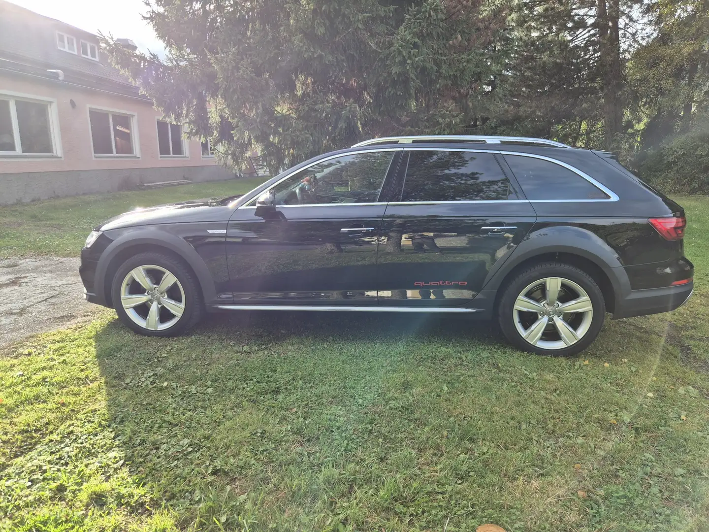 Audi A4 allroad A4 Allroad quattro 2,0 TDI quattro S-tronic Schwarz - 1