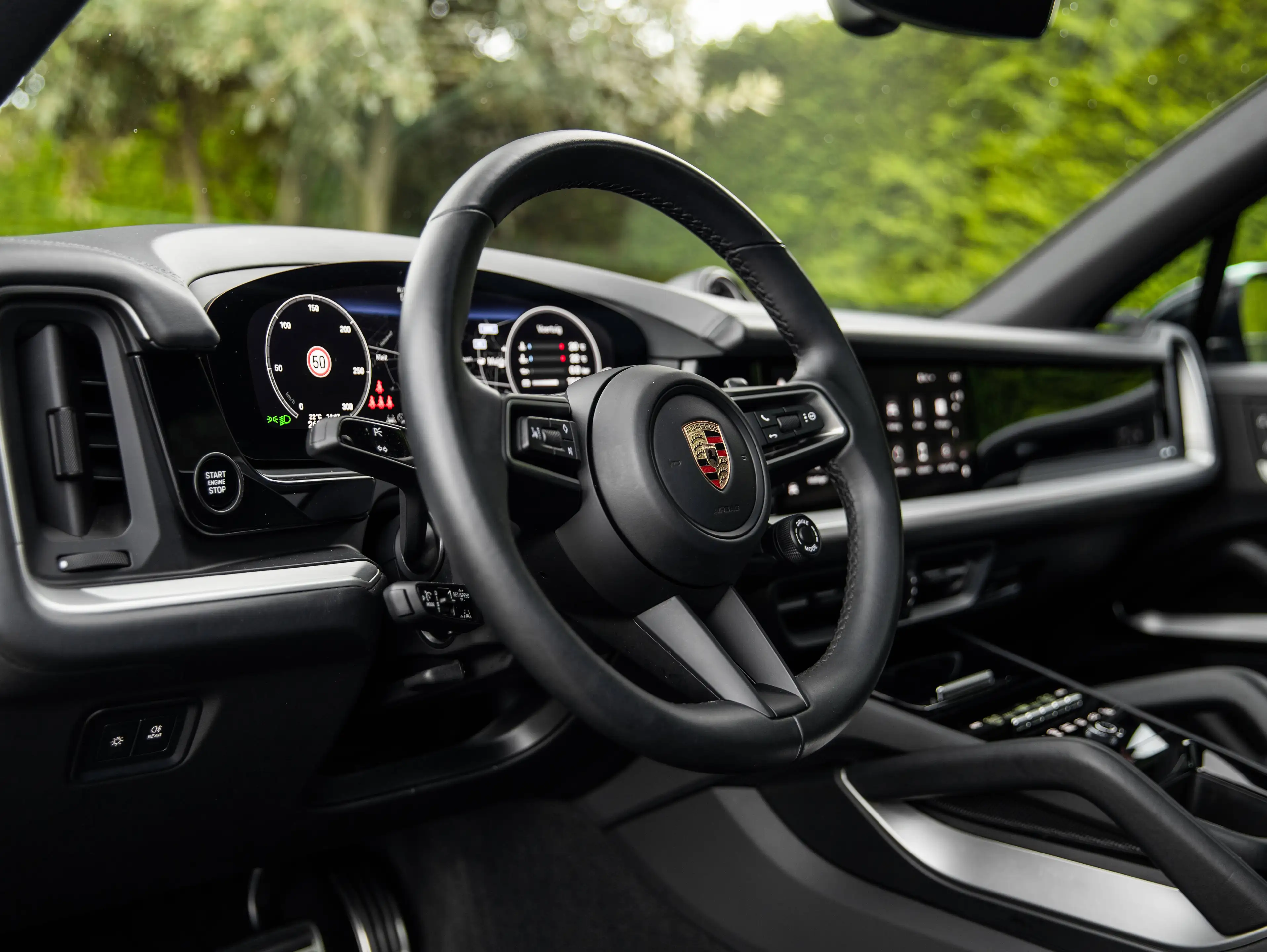 Porsche Cayenne S E-HYB AIR/SPORTUITL./PDCC/PTV+/HDMATR/21"RS/HUD/PANO/SOFTCL/360/INNO/18W/BOSE — photo 29
