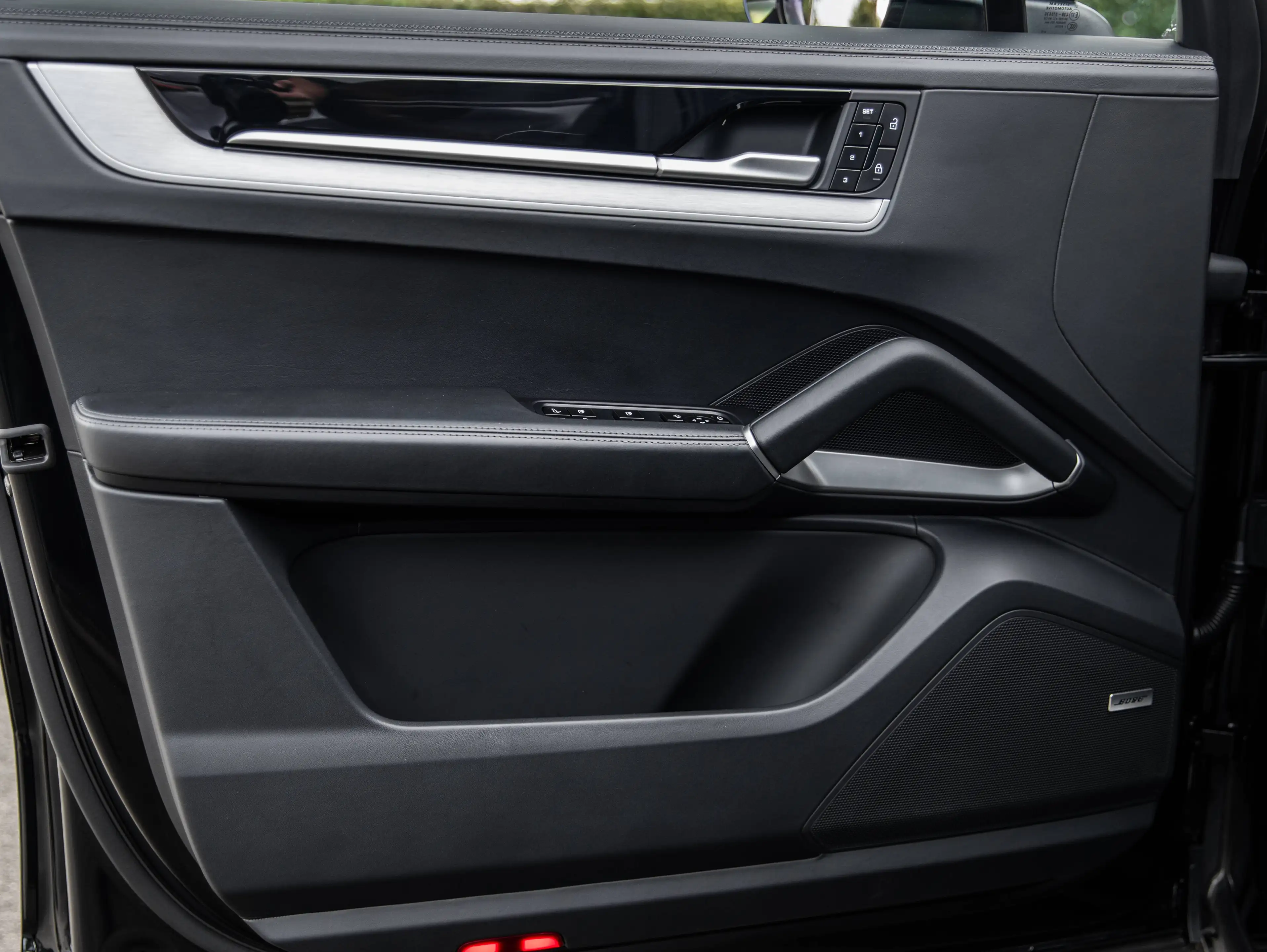 Porsche Cayenne S E-HYB AIR/SPORTUITL./PDCC/PTV+/HDMATR/21"RS/HUD/PANO/SOFTCL/360/INNO/18W/BOSE — photo 28