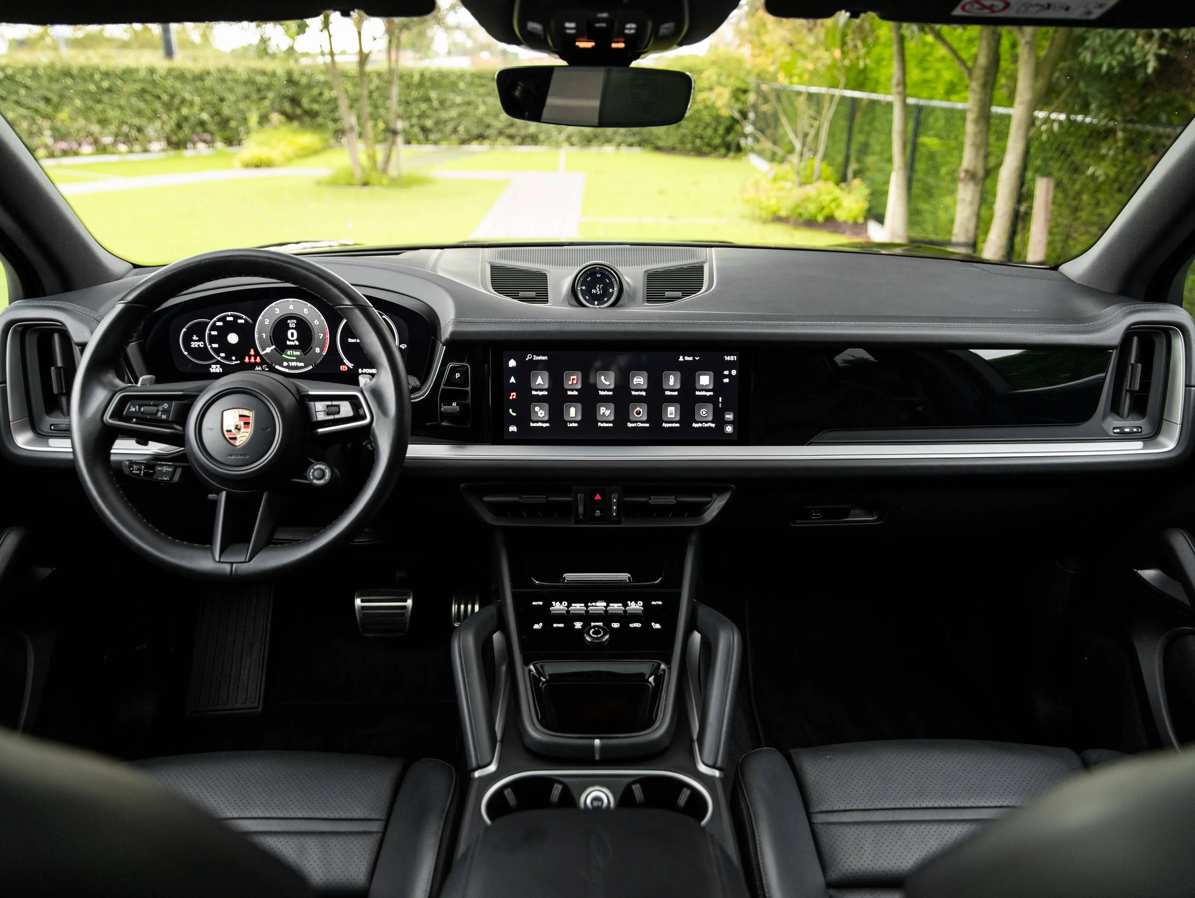 Porsche Cayenne S E-HYB AIR/SPORTUITL./PDCC/PTV+/HDMATR/21"RS/HUD/PANO/SOFTCL/360/INNO/18W/BOSE — photo 43