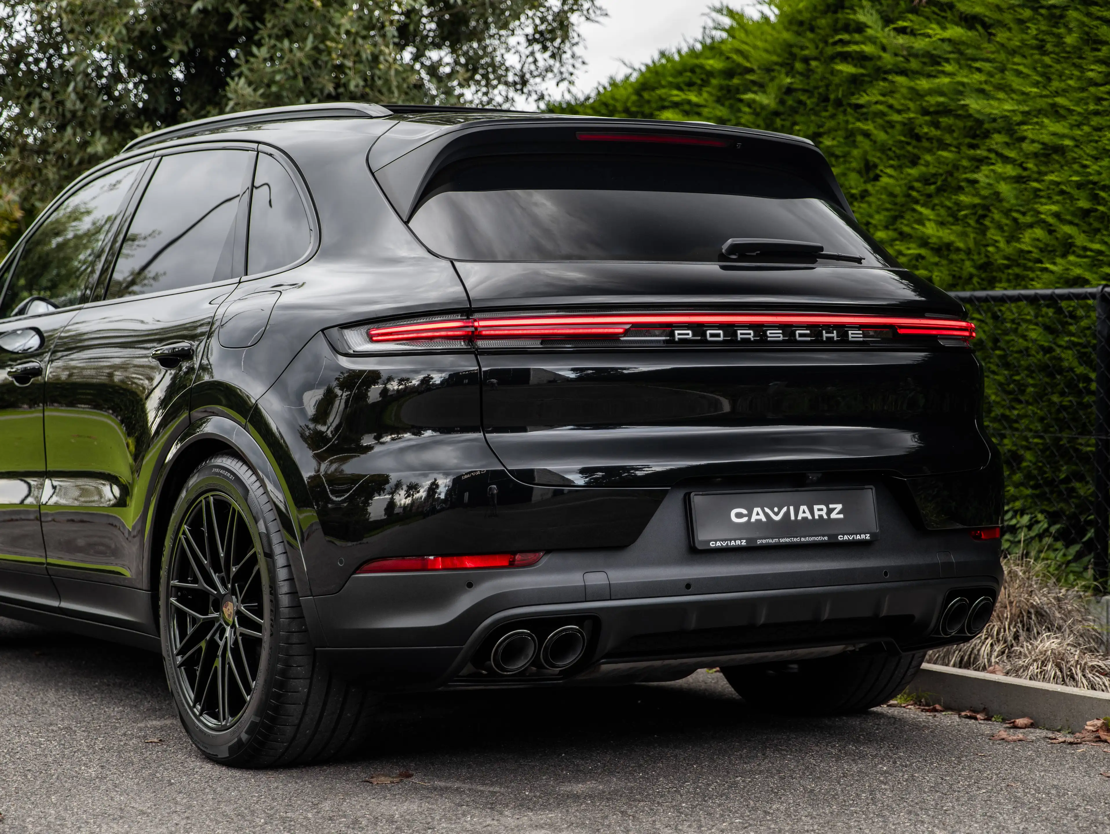 Porsche Cayenne S E-HYB AIR/SPORTUITL./PDCC/PTV+/HDMATR/21"RS/HUD/PANO/SOFTCL/360/INNO/18W/BOSE — photo 13