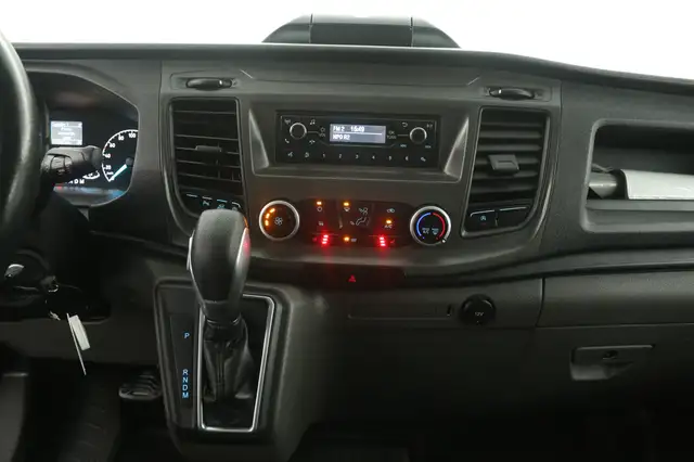 Ford Transit Custom view 11