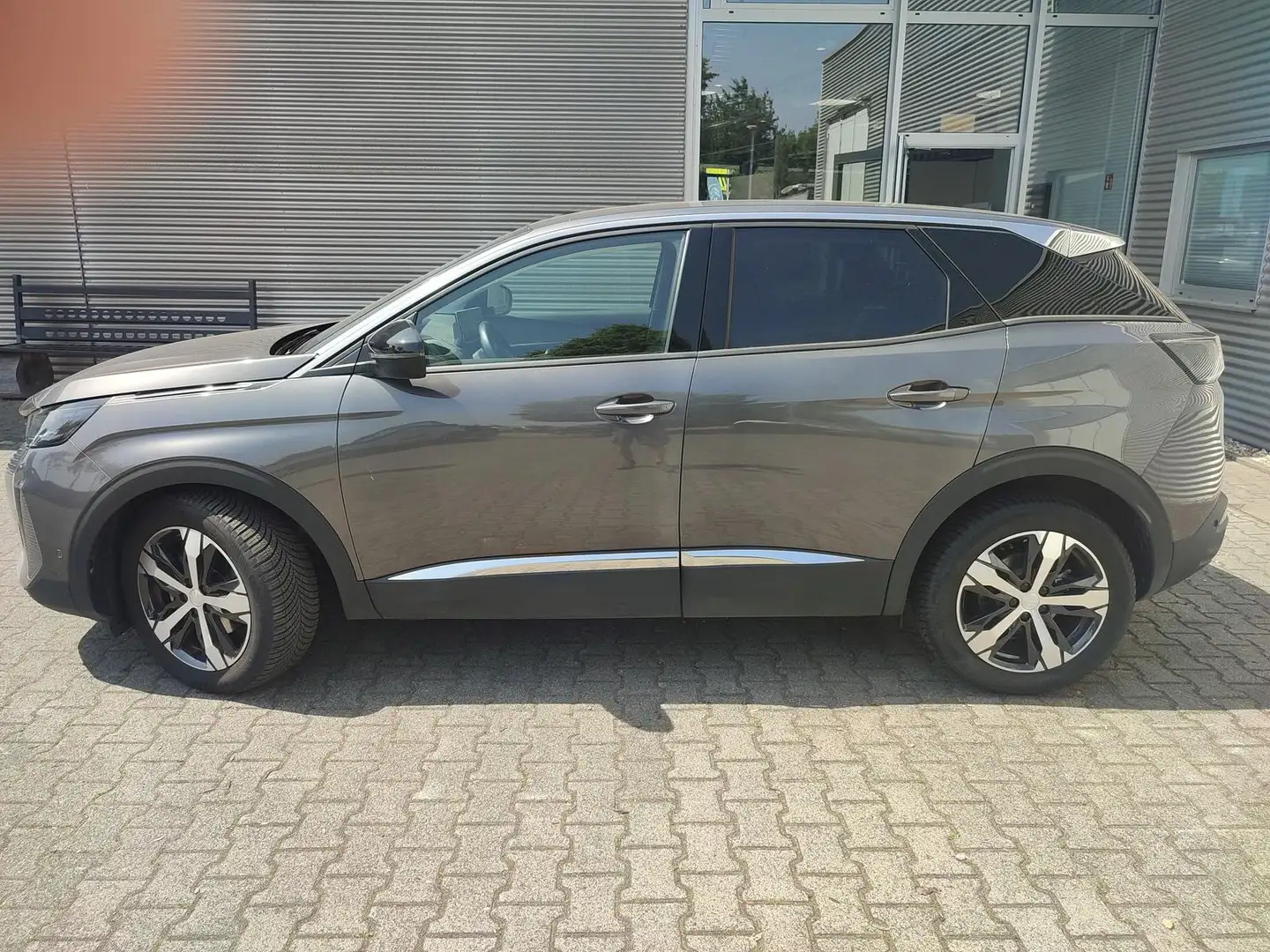 Peugeot 3008 1.2 12V e-THP / PureTech,Klima,Kamera,PDC,SHZ,Star Grijs - 2