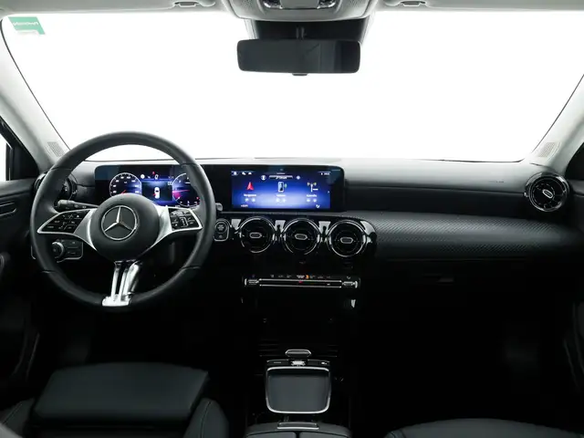 Mercedes-Benz A-Class view 9