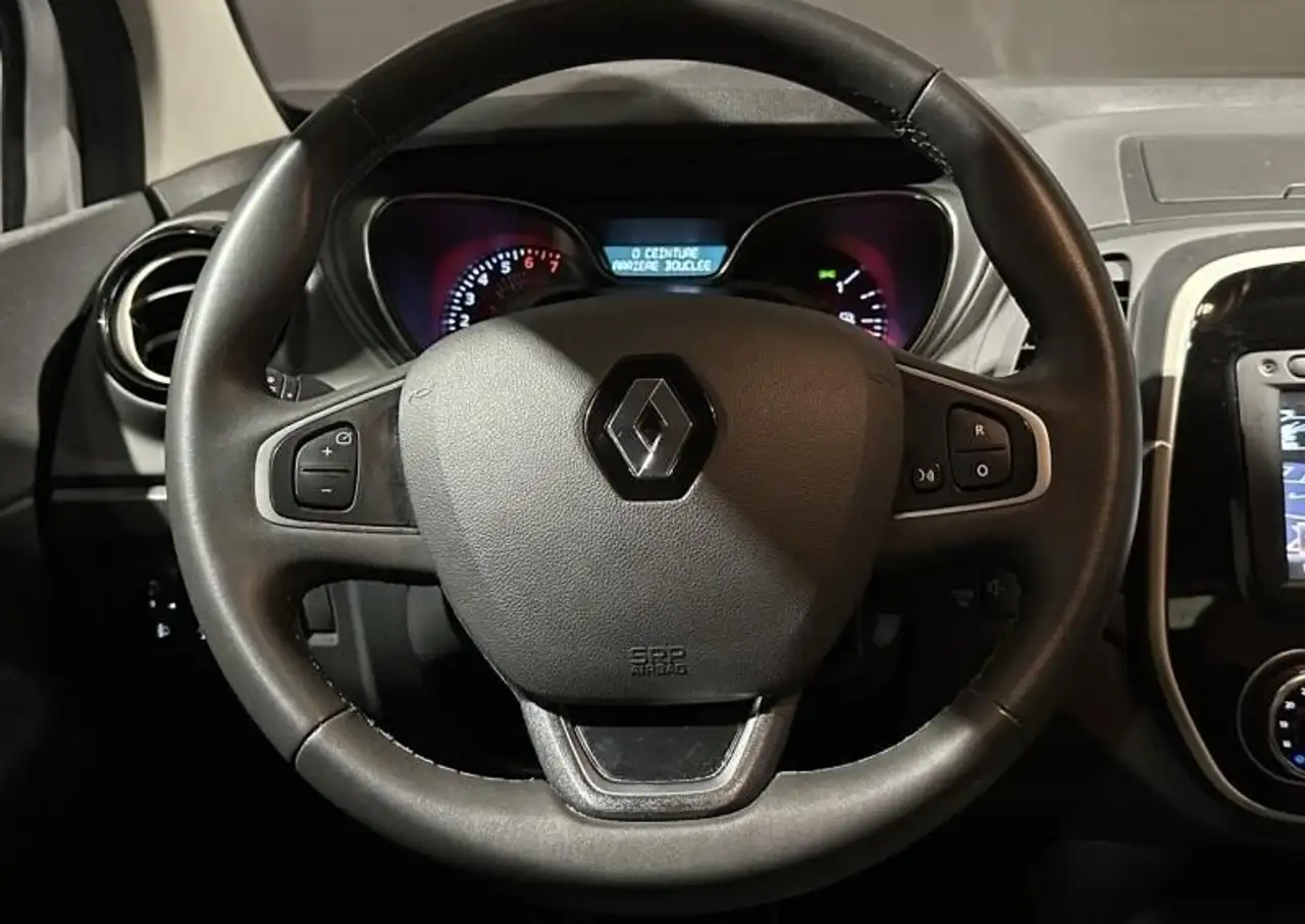 Renault Captur — photo 13