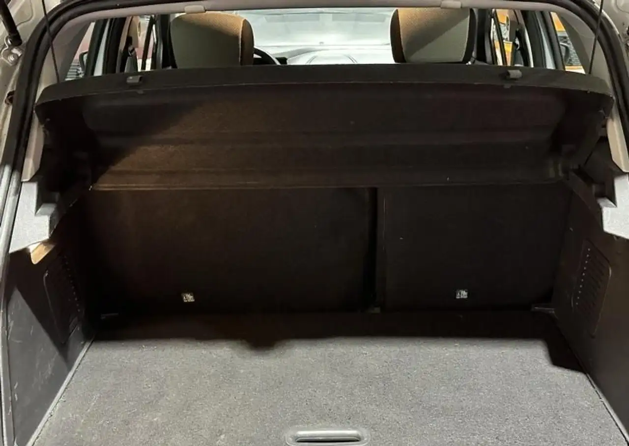 Renault Captur — photo 18