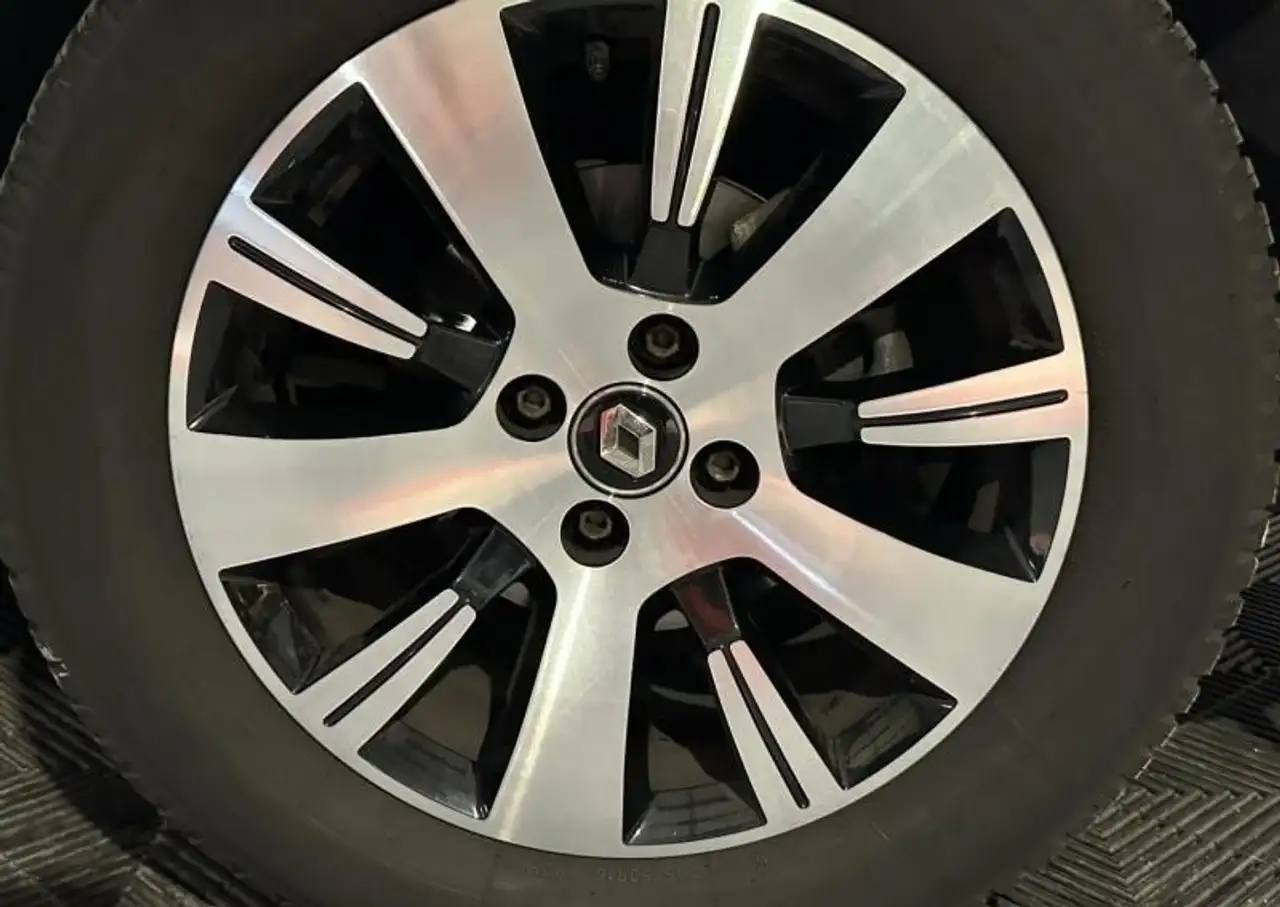 Renault Captur — photo 19