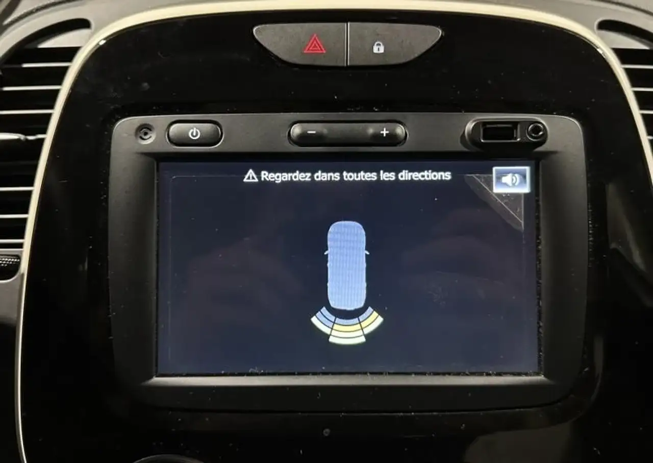 Renault Captur — photo 15