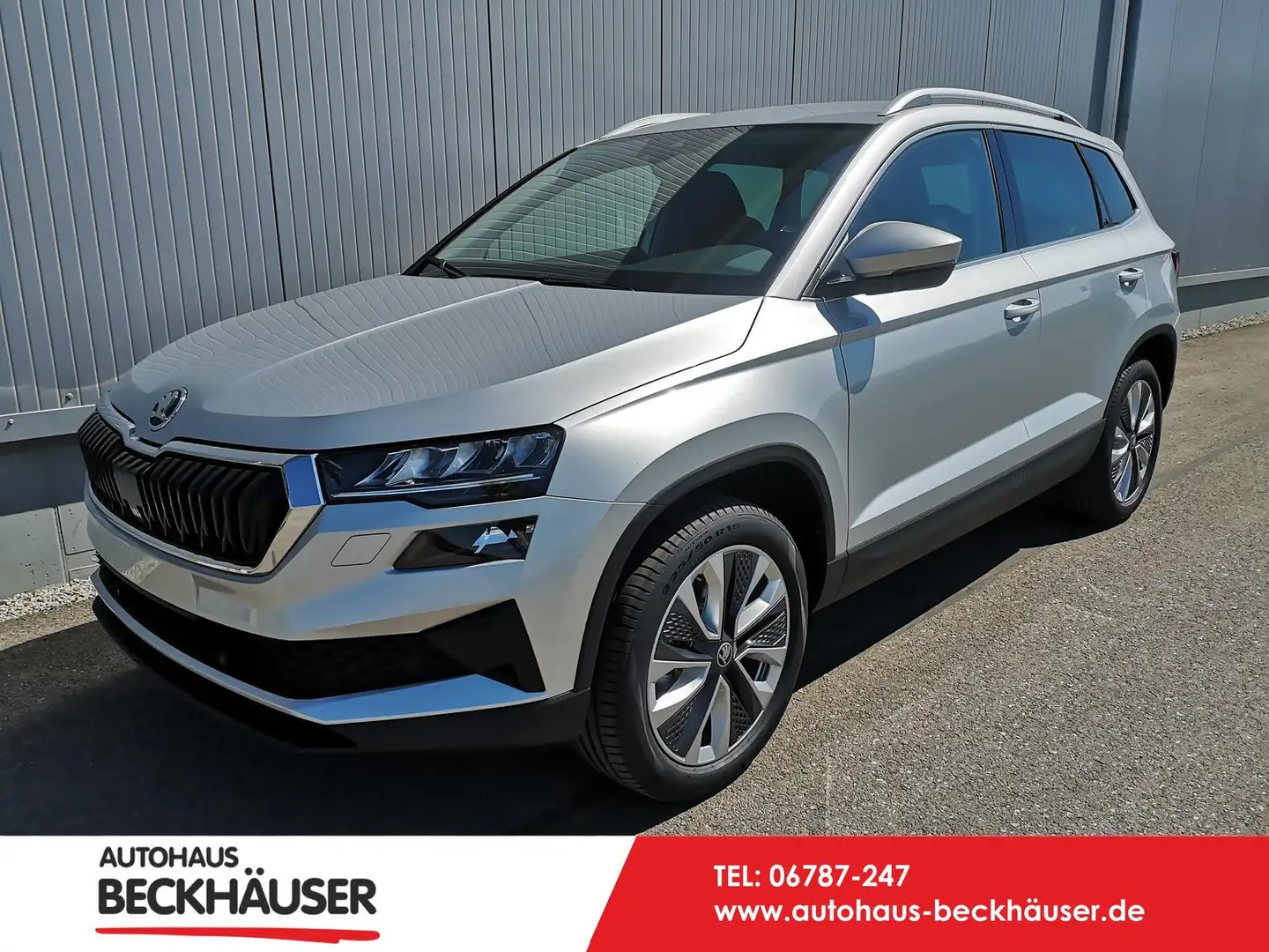 Skoda Karoq Selection 2.0 TDI DSG 4x4 GV5 AHK 18 Ladeb 110 ... Silber - 1