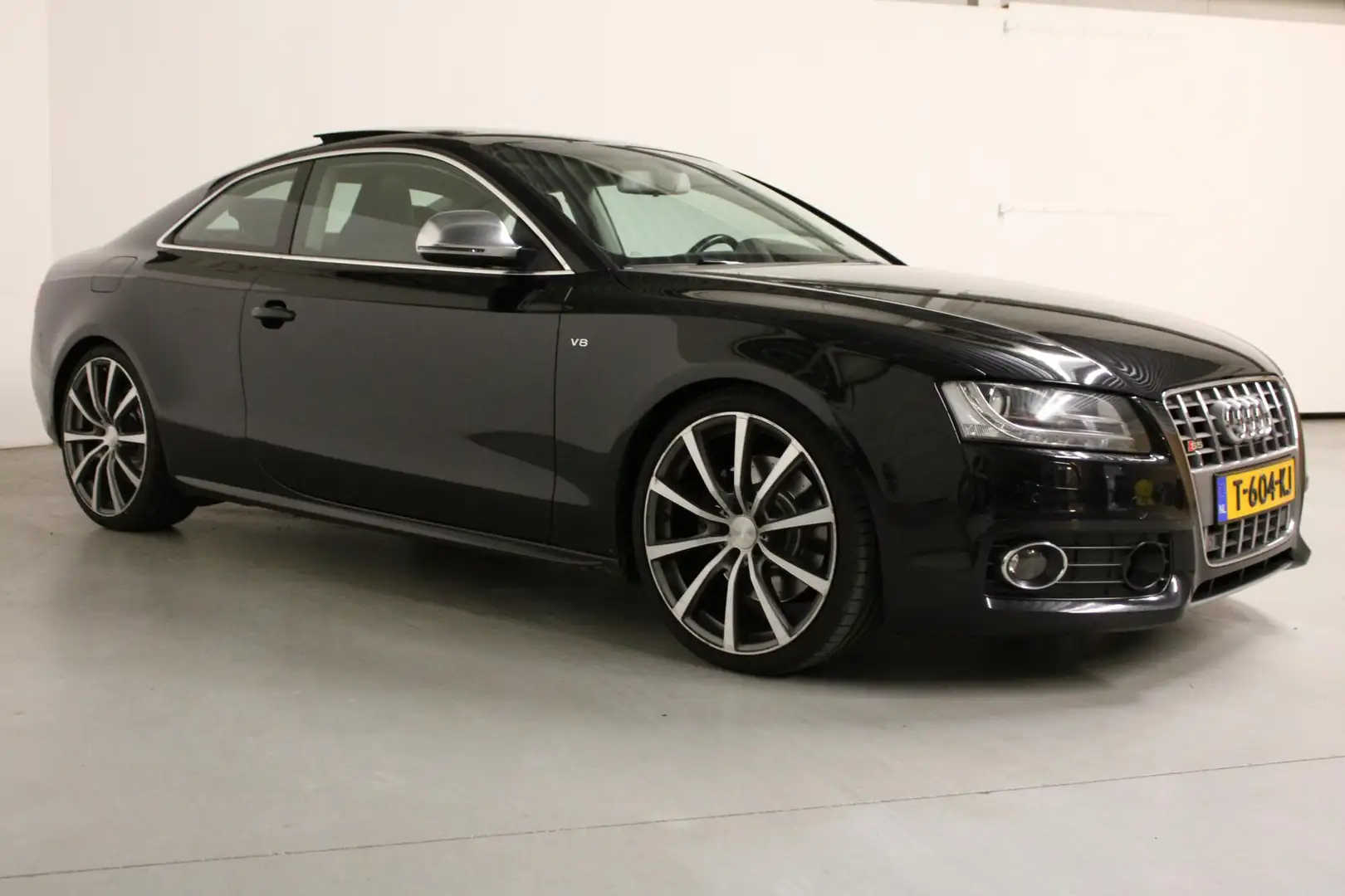 Audi S5 Coupé 4.2 FSI S5 quattro | 20'LMV | PANO | B&O-AUD Zwart - 2