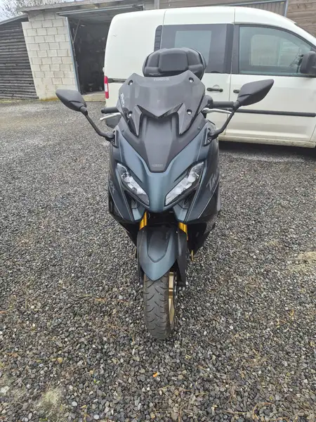 Yamaha TMAX 560