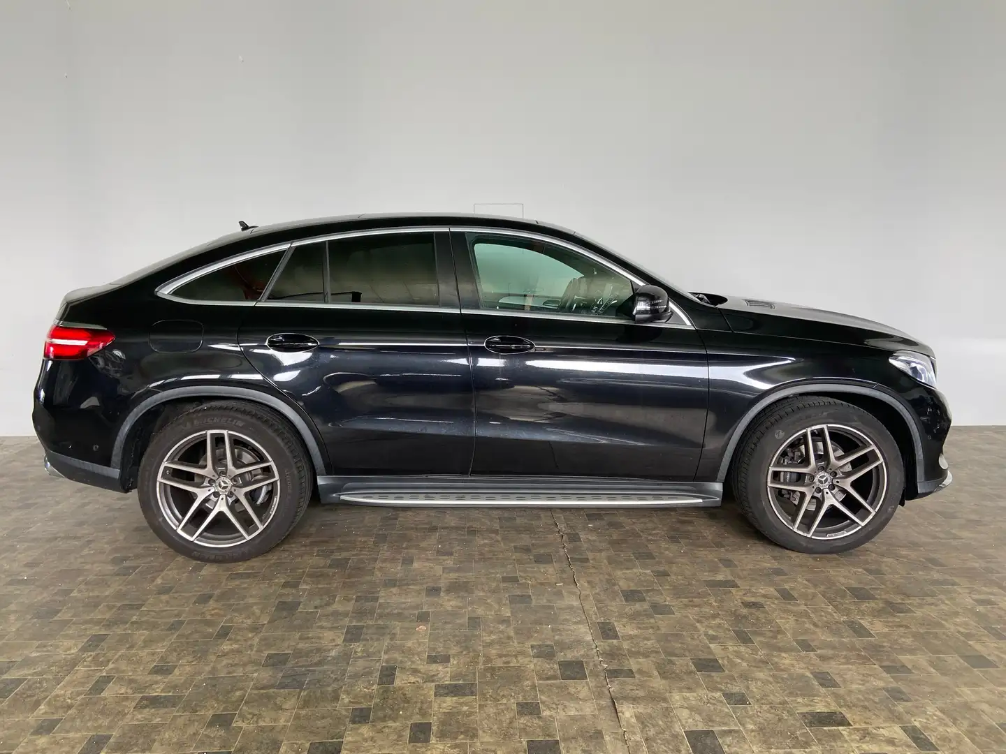 Mercedes-Benz GLE 350 GLE 350 d 4Matic Coupe, Pano, AMG Paket, LED, H&K Schwarz - 2