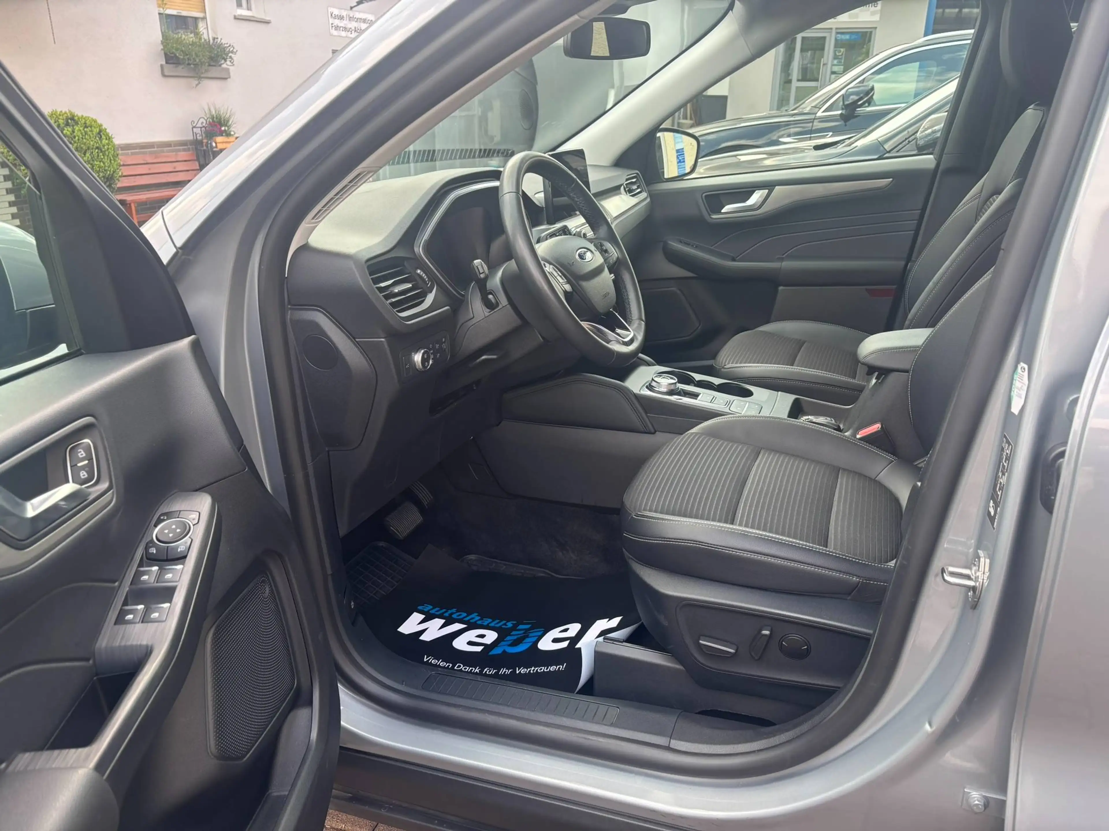 Ford Kuga Titanium X*4x4*AUT.*ANHÄNGERKUPPLUNG*B&O*ACC — photo 9