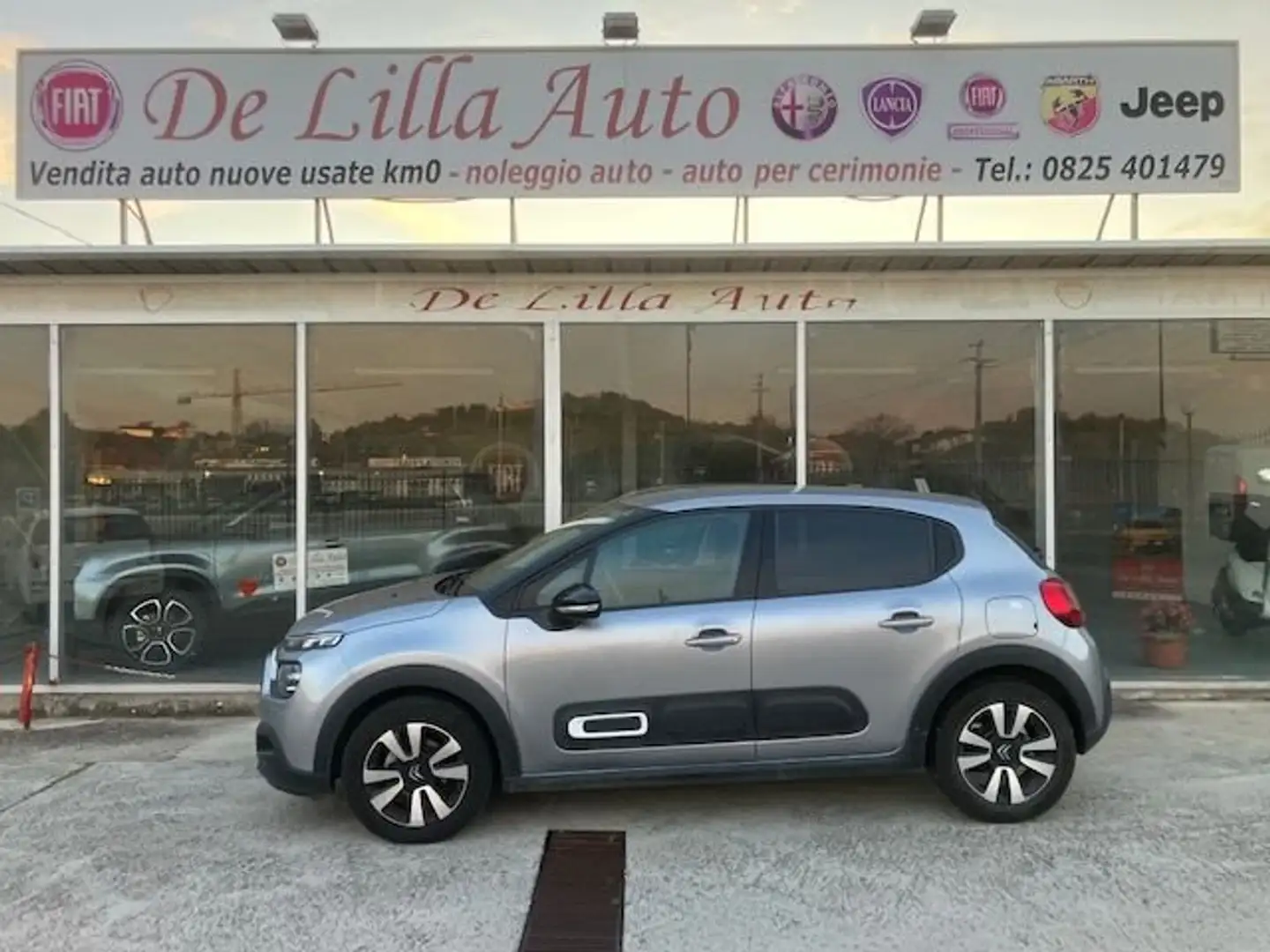 Citroen C3 C3 1.2 puretech C-Series s Grijs - 1