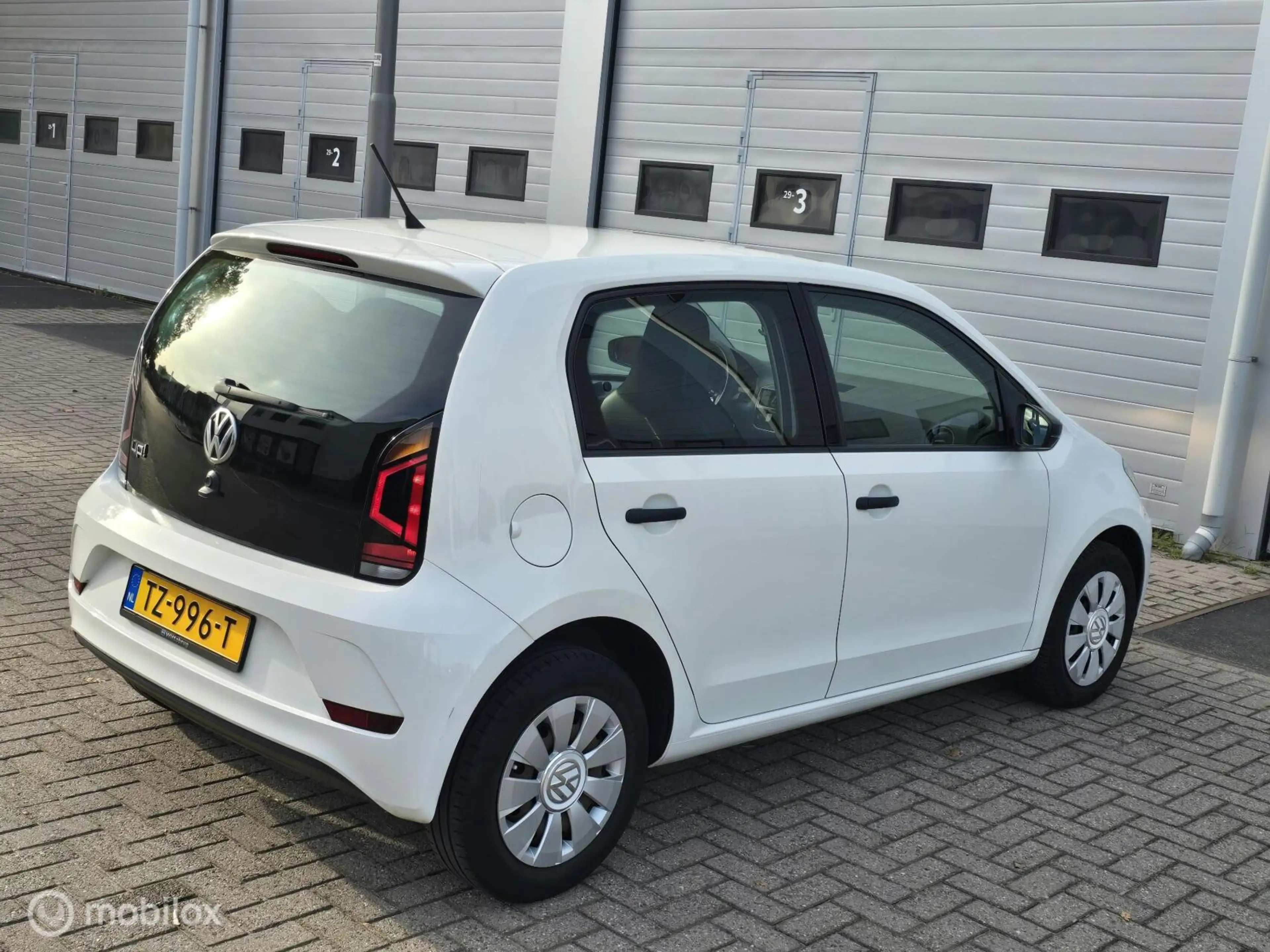 Volkswagen up! 1.0 BMT take up! — photo 4