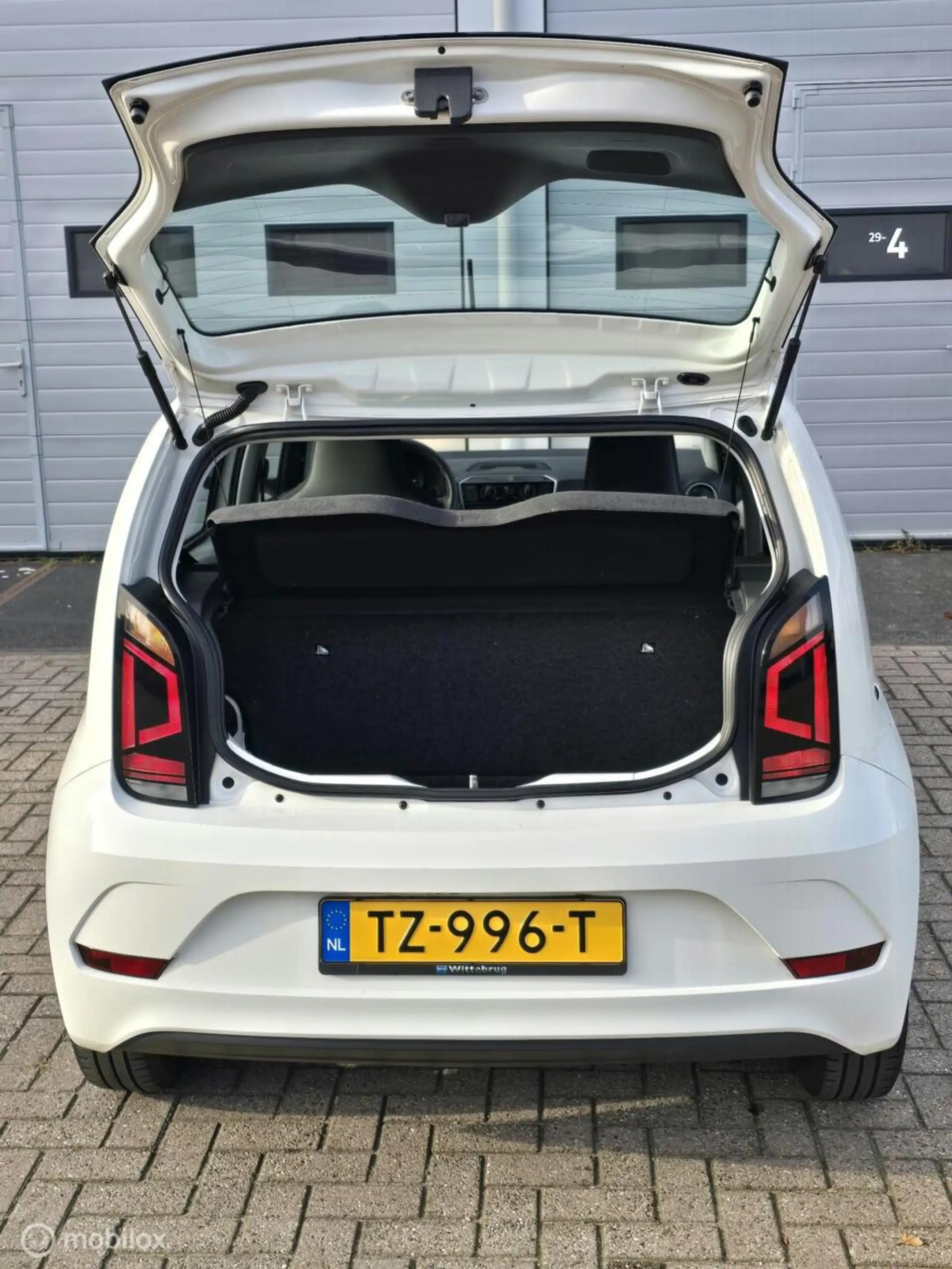 Volkswagen up! 1.0 BMT take up! — photo 7