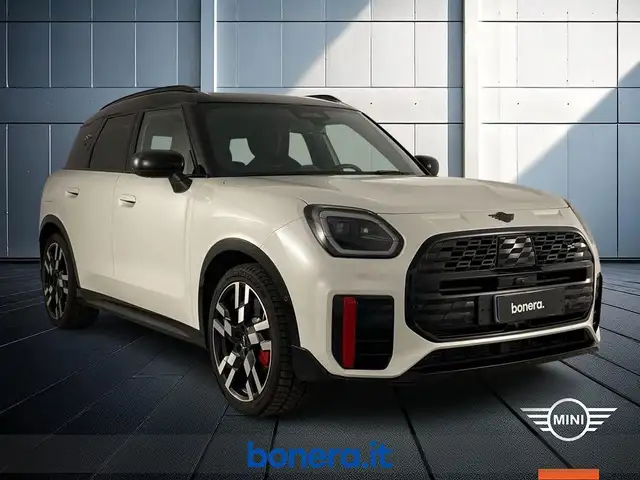Mini Countryman view 4