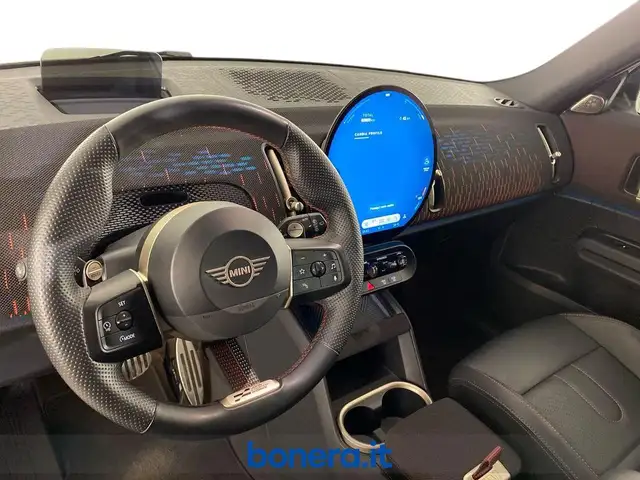 Mini Countryman view 15