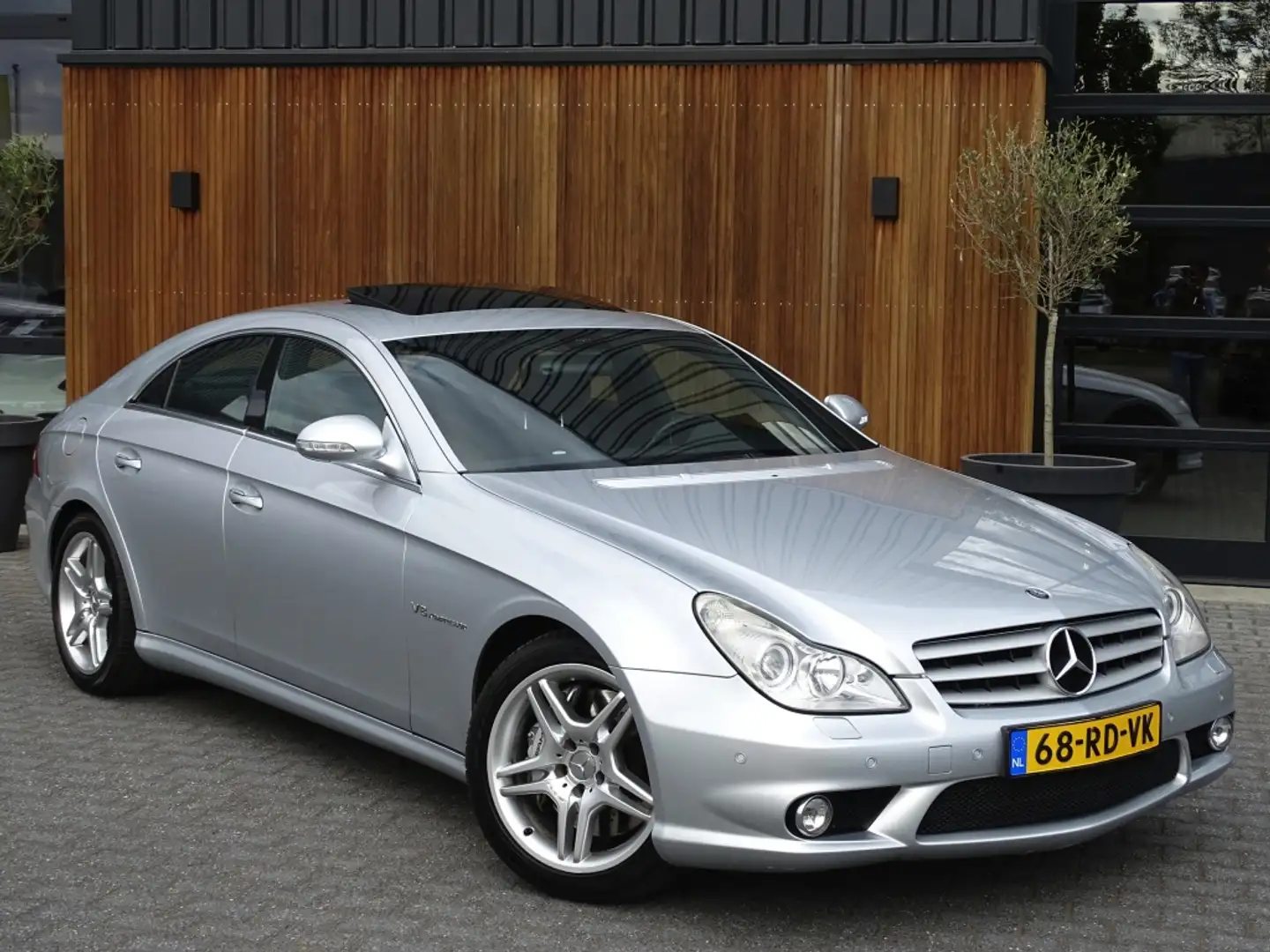 Mercedes-Benz CLS 55 AMG V8 476PK kompressor / Designo *NAP* Gris - 2