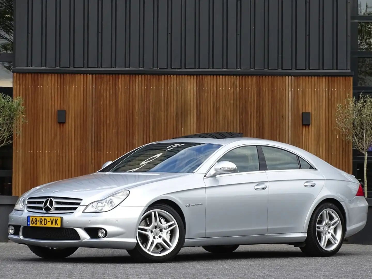 Mercedes-Benz CLS 55 AMG V8 476PK kompressor / Designo *NAP* Gris - 1