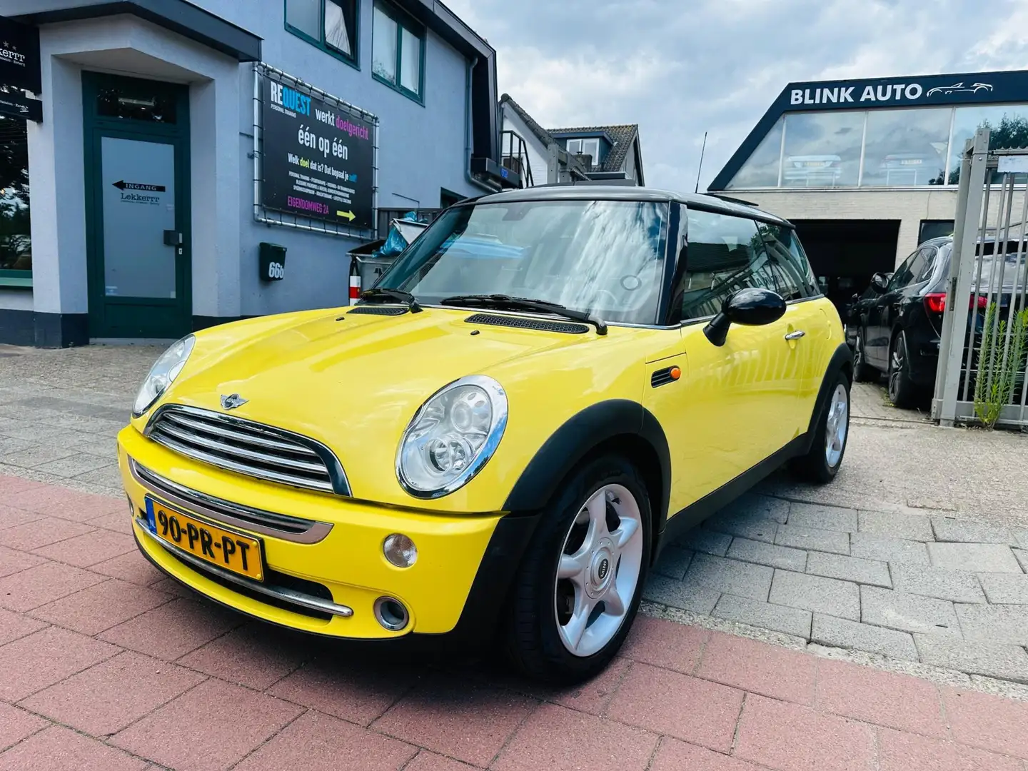 MINI Cooper Mini 1.6 Chili Panormadak Airco Xenon Garantie Geel - 1