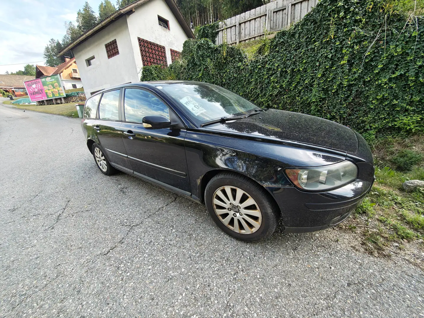 Volvo V50 V50 2,0 D Momentum Momentum Schwarz - 1
