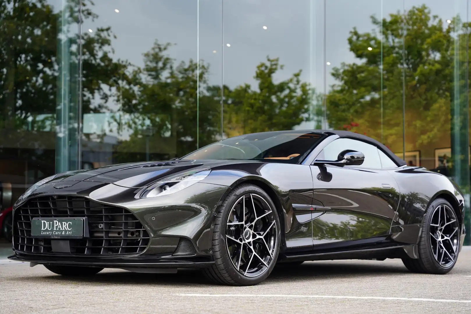 Aston Martin Vanquish Volante 5.2 V12 MY 26 824 Pk Groen - 2