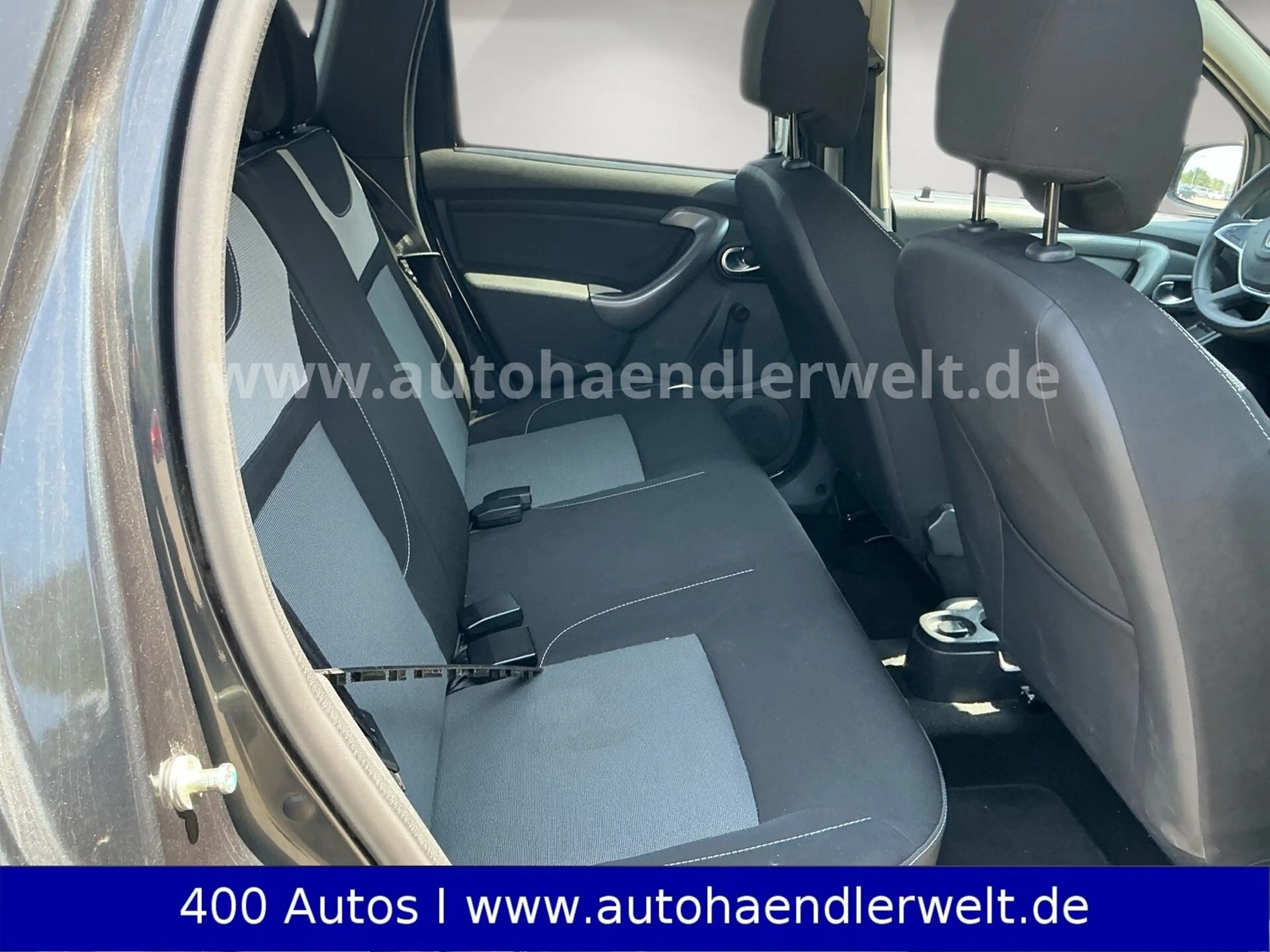 Dacia Duster 1.6 SCe Klima Navi Tempom. Alufelgen — photo 12