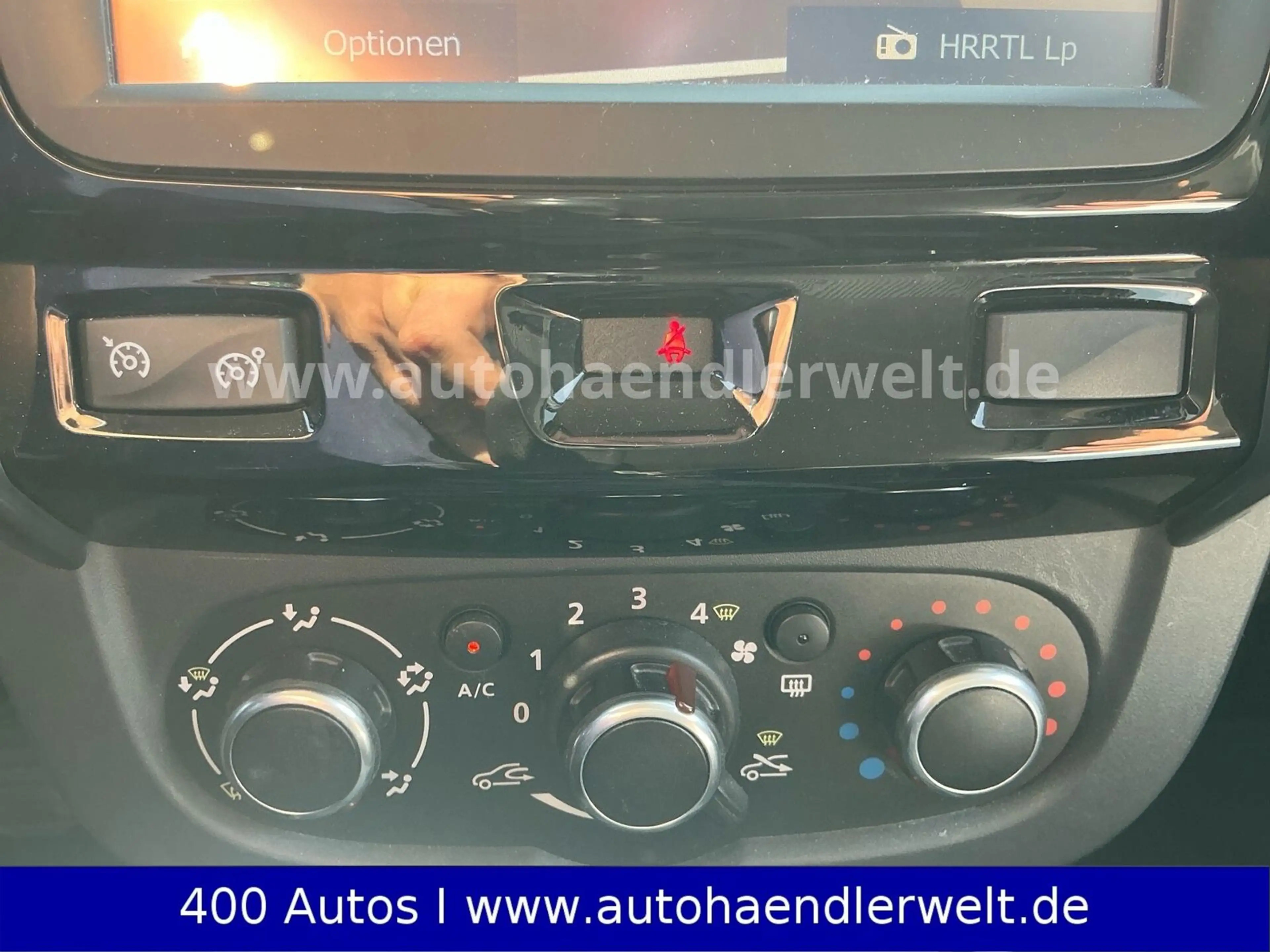 Dacia Duster 1.6 SCe Klima Navi Tempom. Alufelgen — photo 15