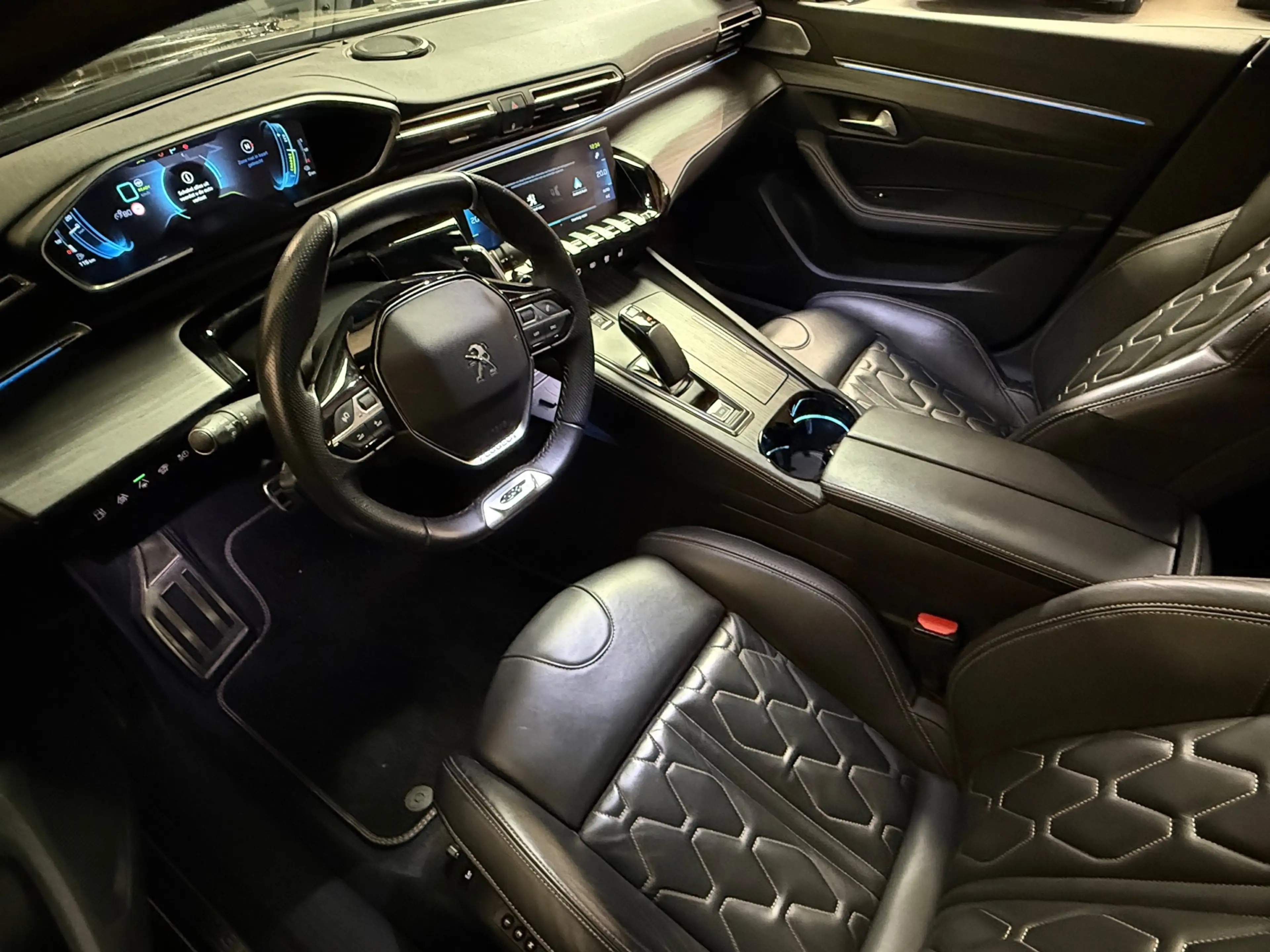 Peugeot 508 SW 1.6 HYbrid GT | Pano | Camera | Carplay | Trekh — photo 16