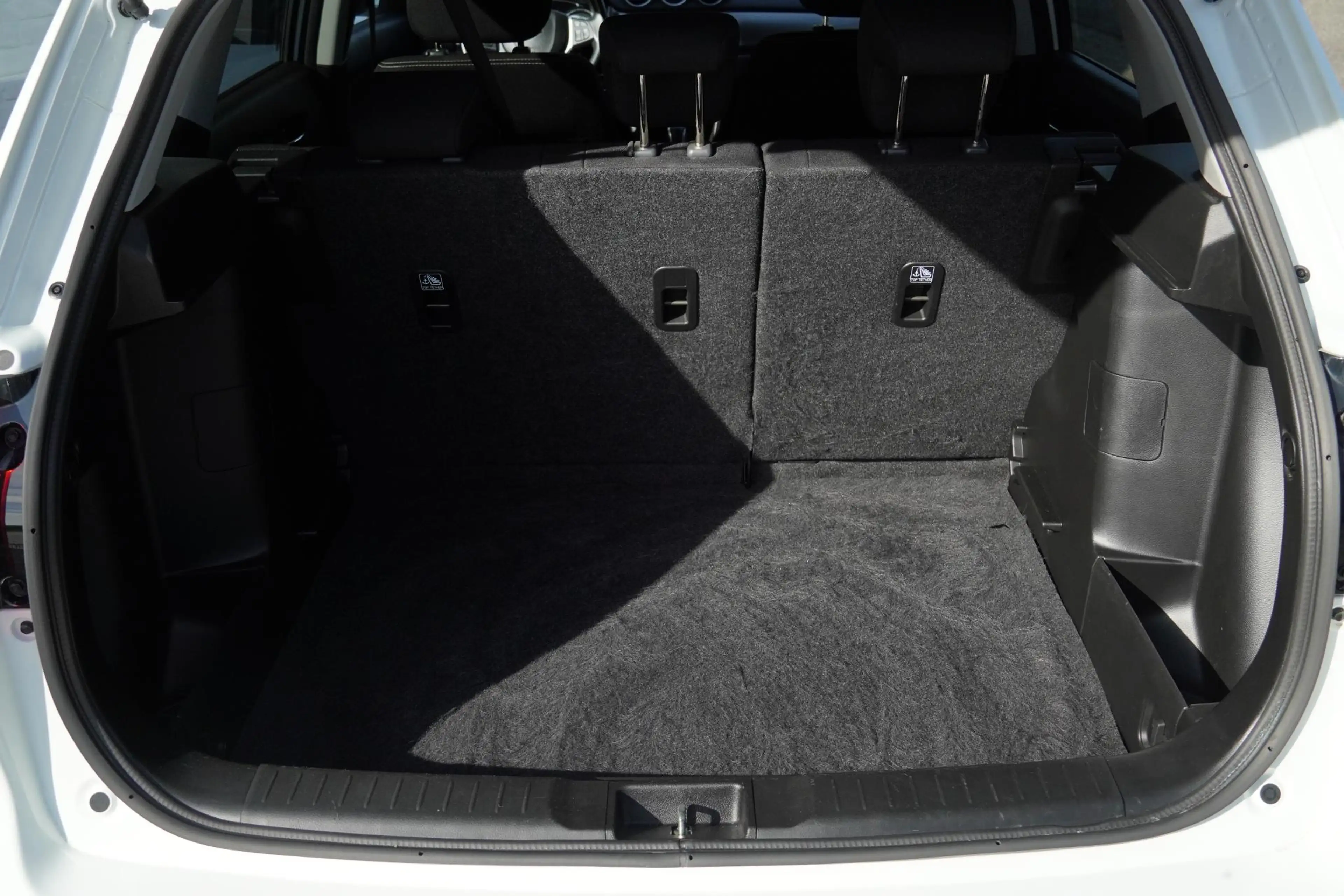 Suzuki Vitara 1.4 Boosterjet Select Smart Hybrid 1500-Trekgewich — photo 13