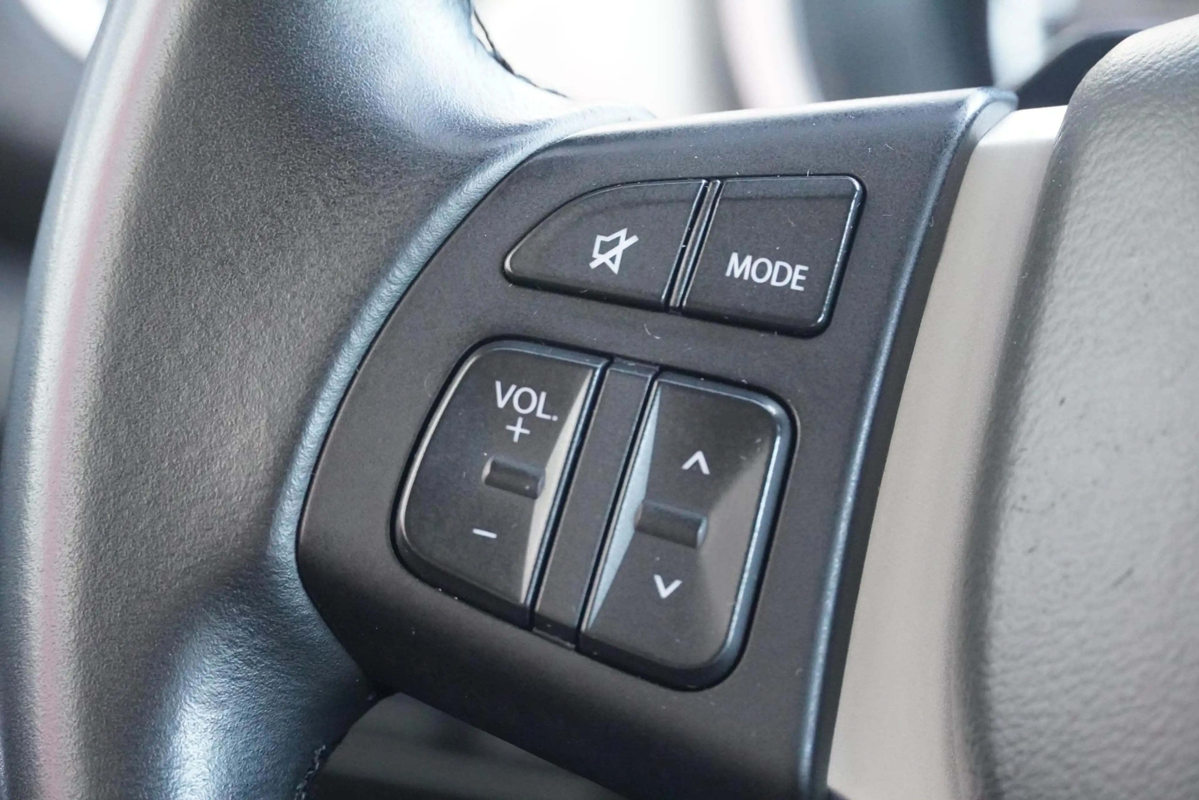 Suzuki Vitara 1.4 Boosterjet Select Smart Hybrid 1500-Trekgewich — photo 8