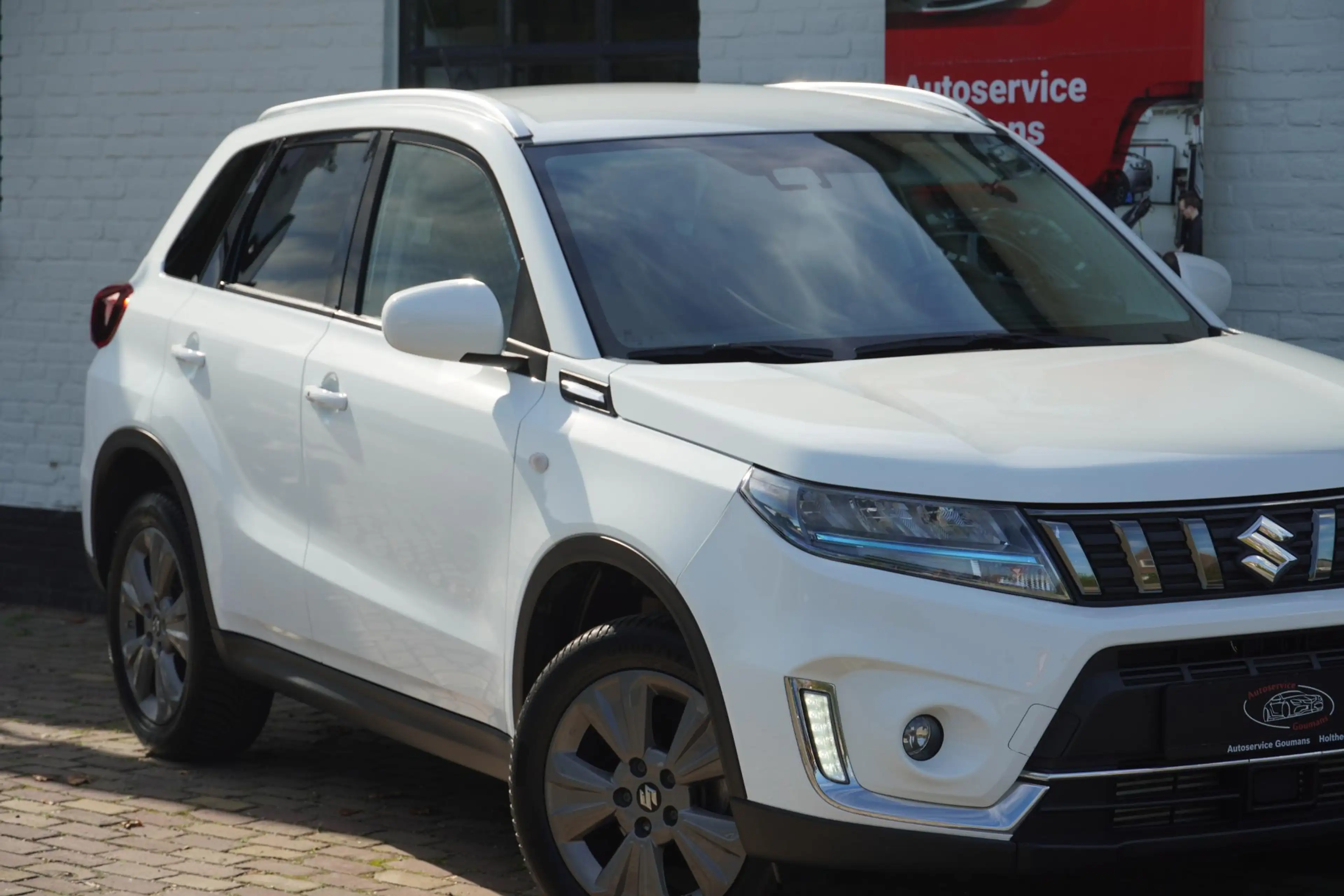 Suzuki Vitara 1.4 Boosterjet Select Smart Hybrid 1500-Trekgewich — photo 17
