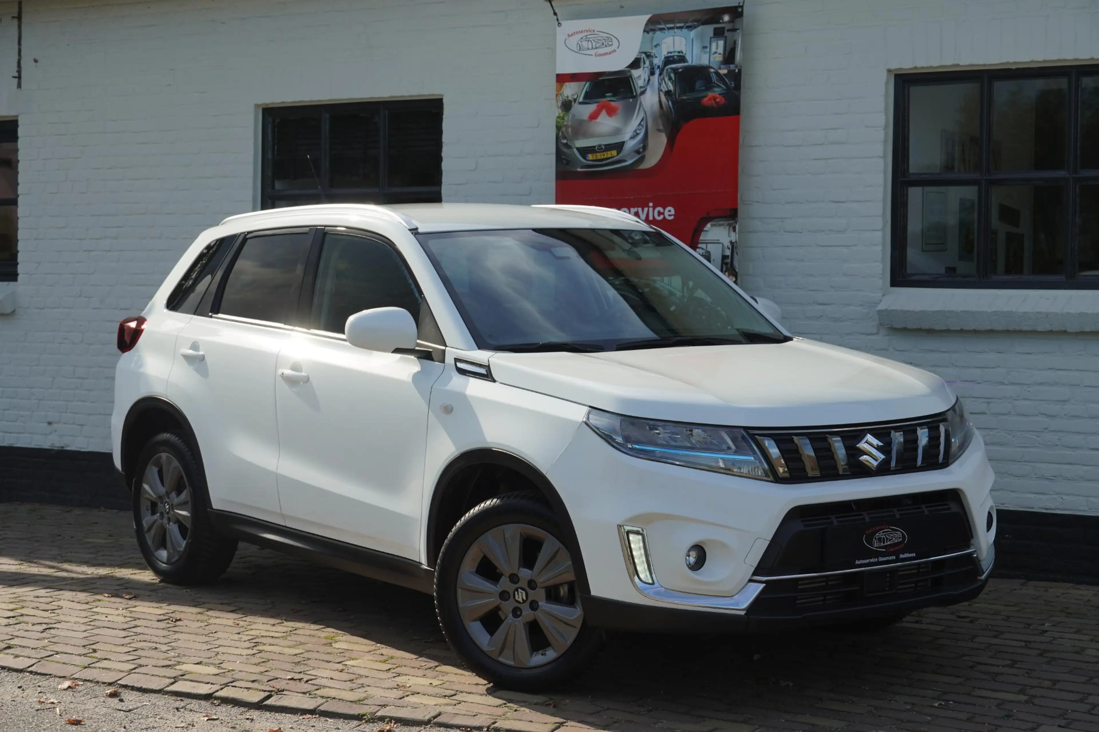 Suzuki Vitara 1.4 Boosterjet Select Smart Hybrid 1500-Trekgewich — photo 2