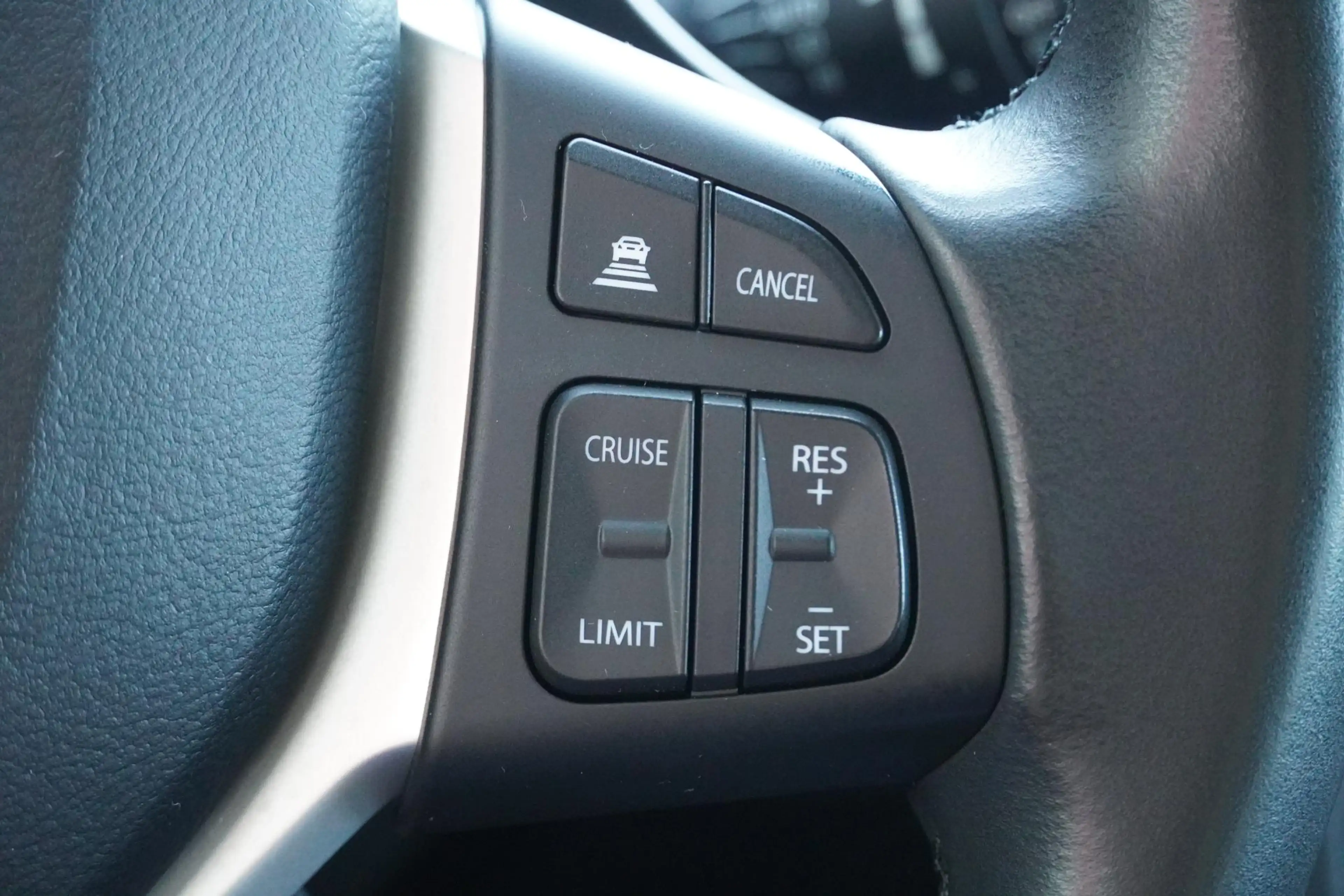 Suzuki Vitara 1.4 Boosterjet Select Smart Hybrid 1500-Trekgewich — photo 9