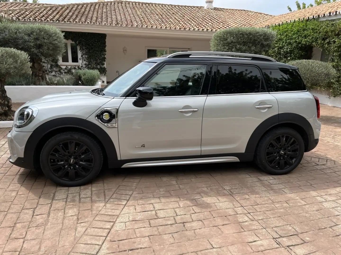 MINI Cooper Countryman SE ALL4 AUT. Fehér - 2