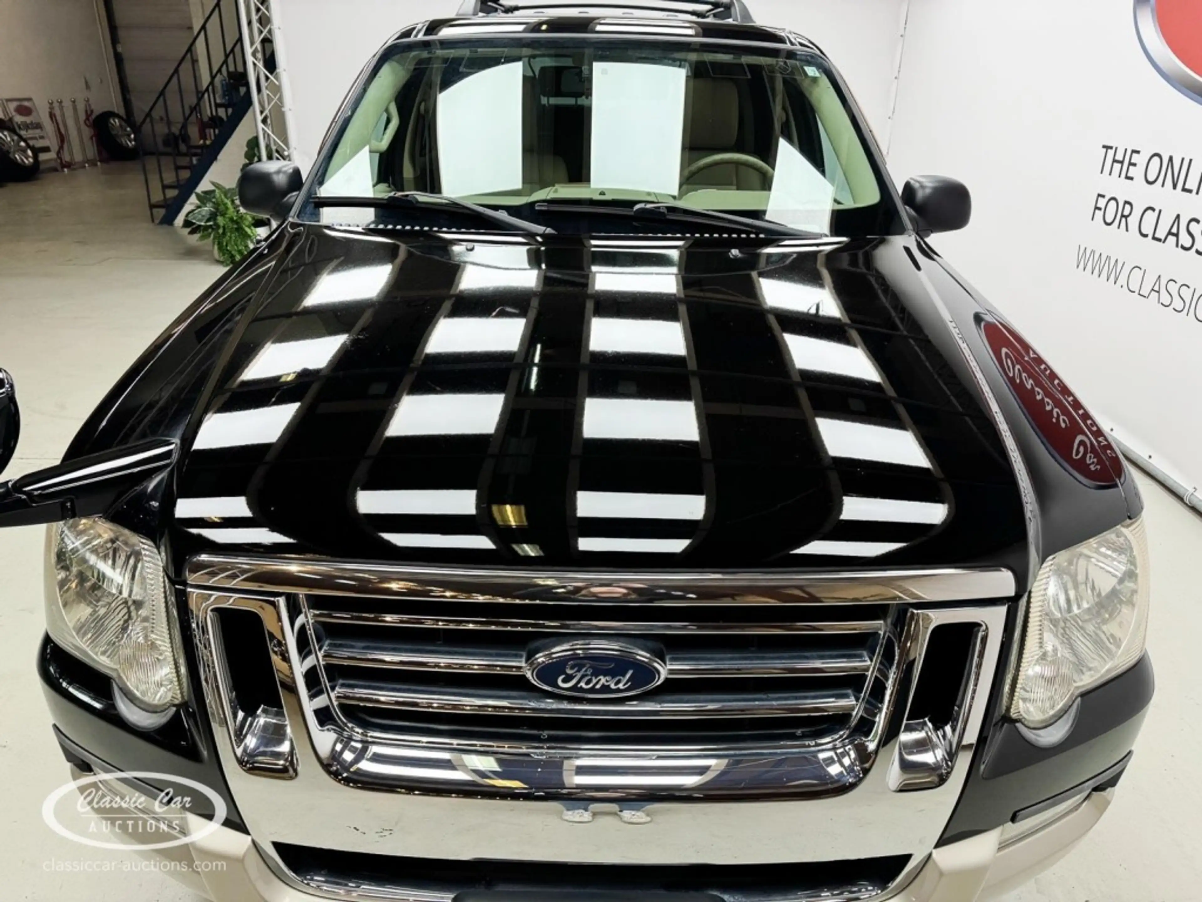Ford Explorer V8 Eddy Bauer - ONLINE AUCTION — photo 8