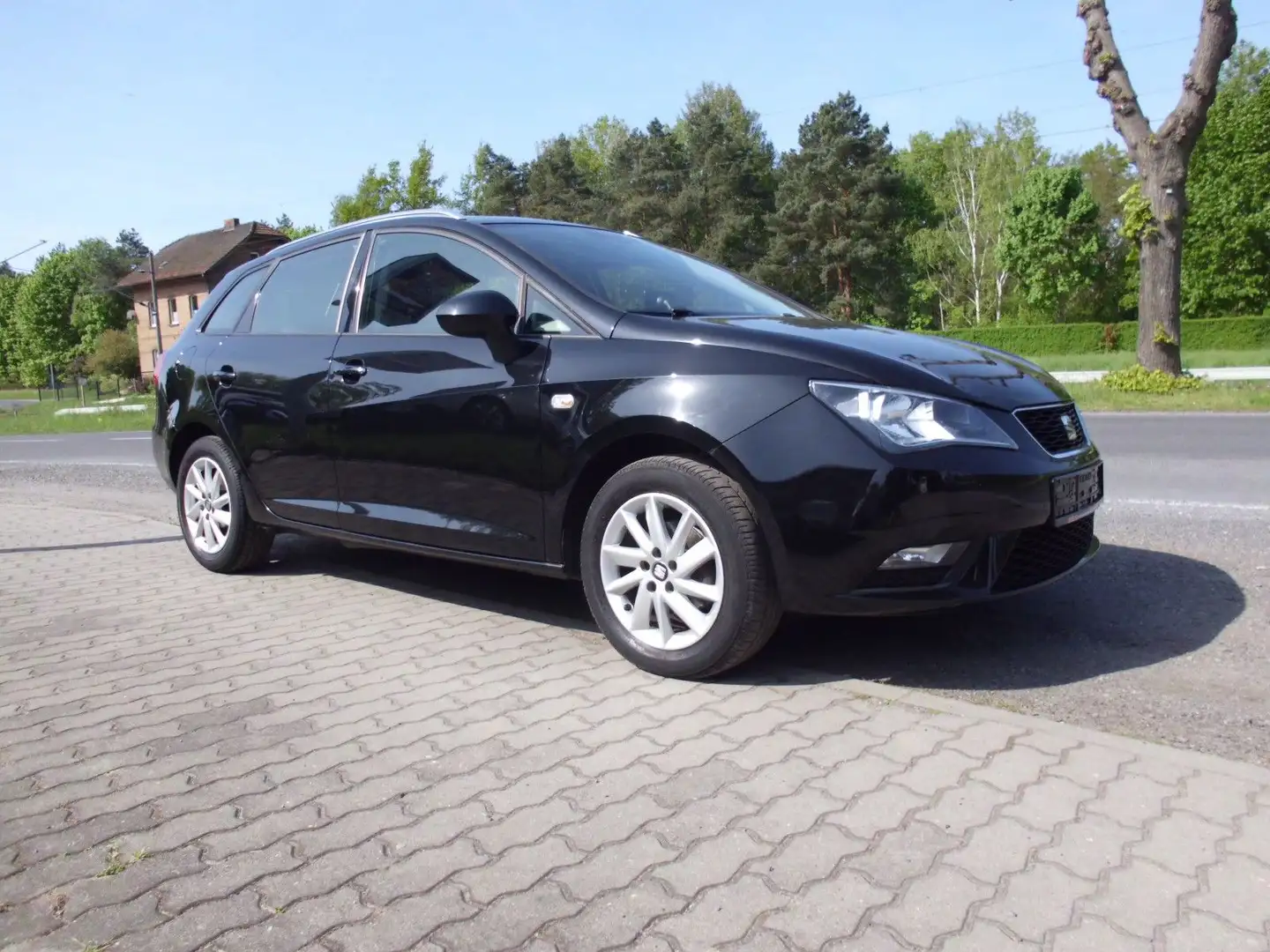 SEAT Ibiza ST Style Schwarz - 2