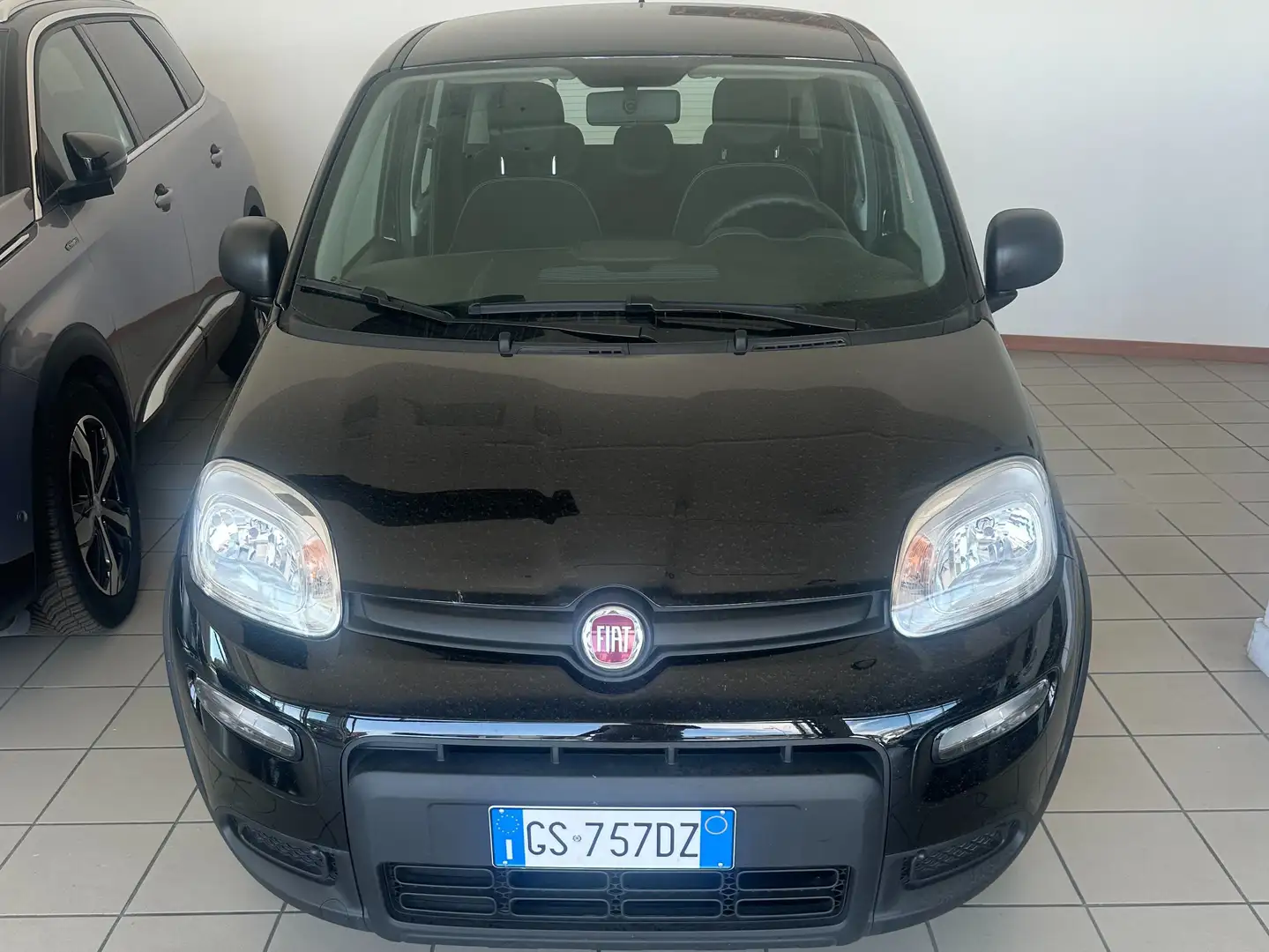 Toyota Yaris NOLEGGIO A BREVE TERMINE Grigio - 1