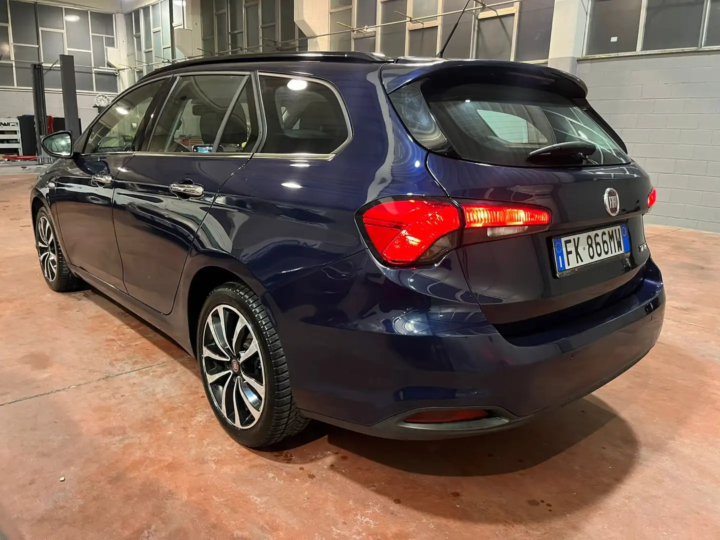 Fiat Tipo Tipo SW 1.3 mjt Lounge s Azul - 2