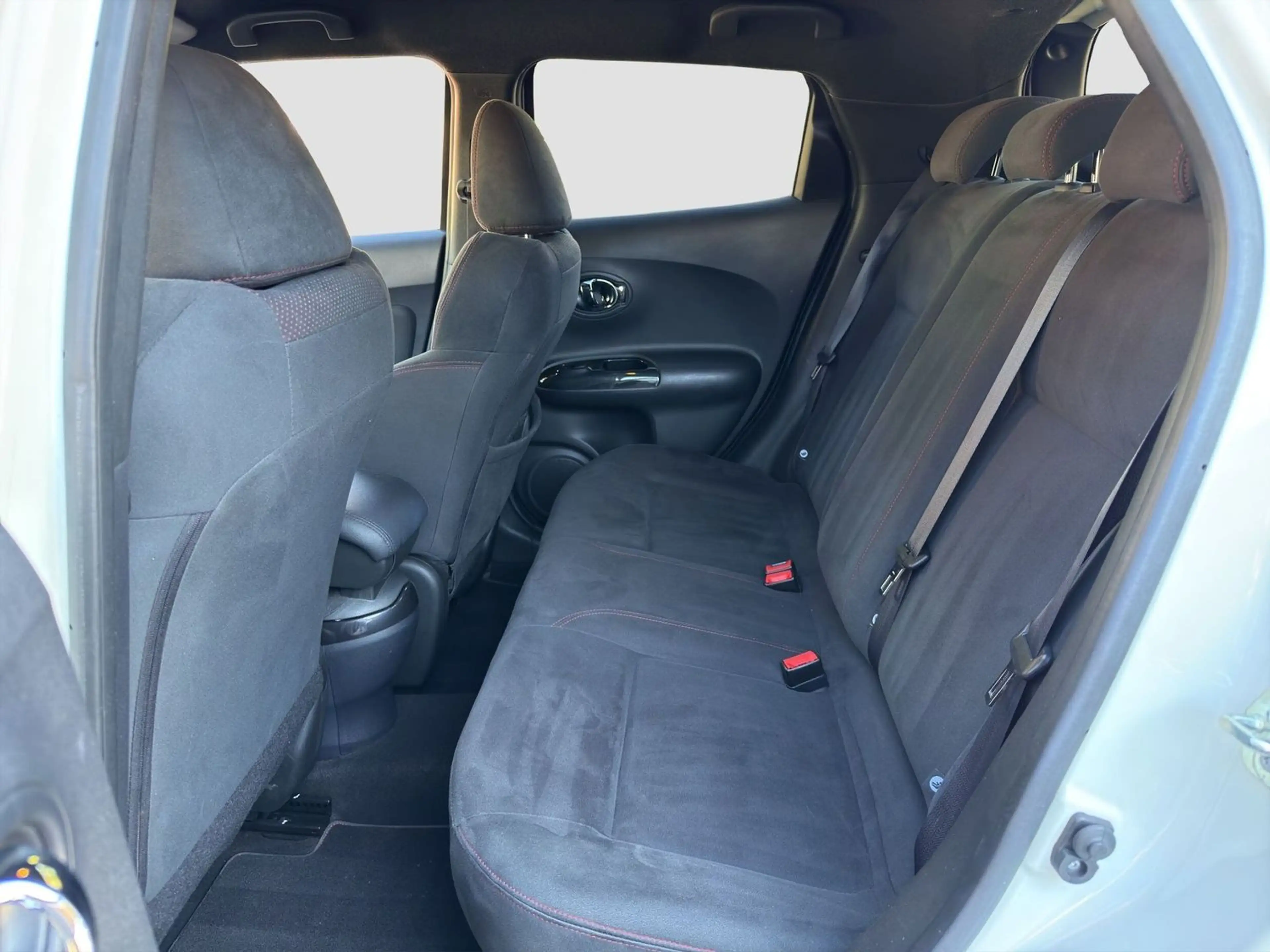 Nissan Juke Nismo RS 4x4 Navi Sportsitze beheizt 1.Hand — photo 13