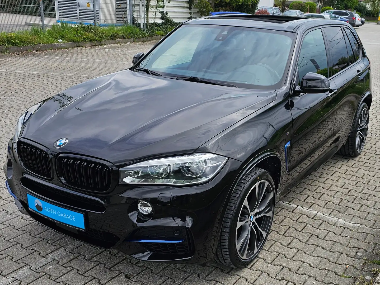 BMW X5 M M50d*Sport-Aut.*HUD*AHK*LED*ACC*Aero*Leder*Kamera* Schwarz - 1