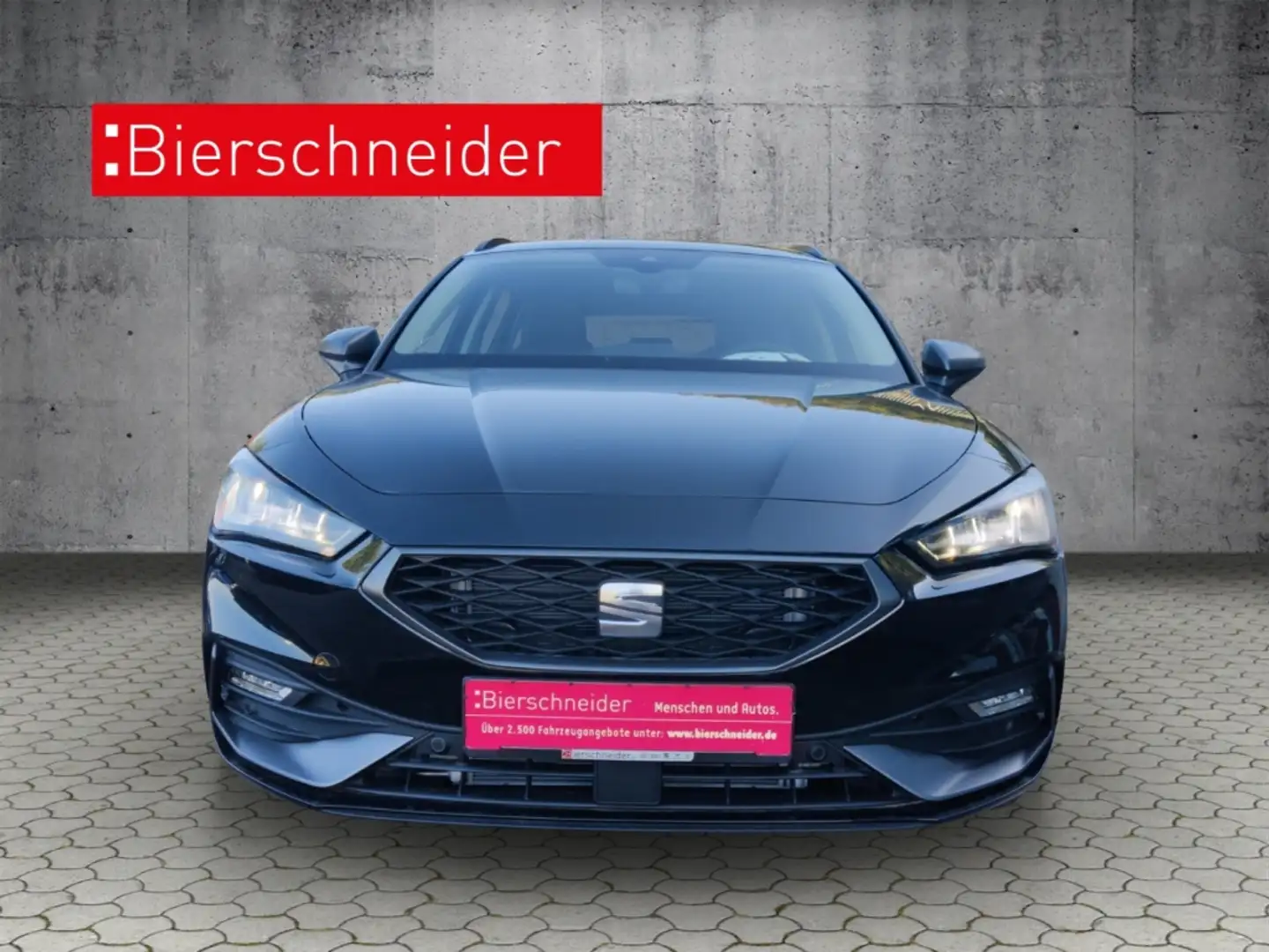 SEAT Leon Sportstourer 1.5 TSI DSG FR NAVI LED AHK ACC APP-C Schwarz - 2