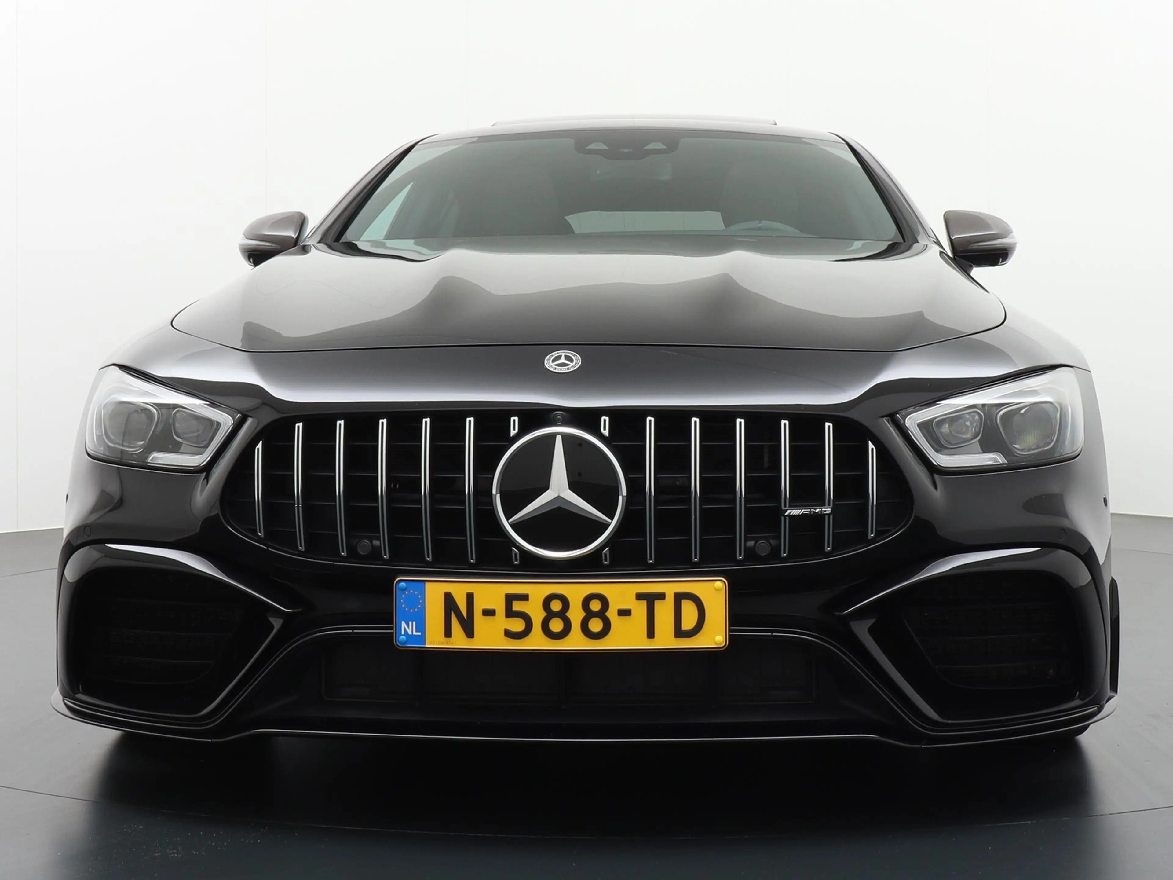 Mercedes-Benz AMG GT 4-Door Coupe AMG 63 S 4MATIC+ Premium Plus dealer — photo 2